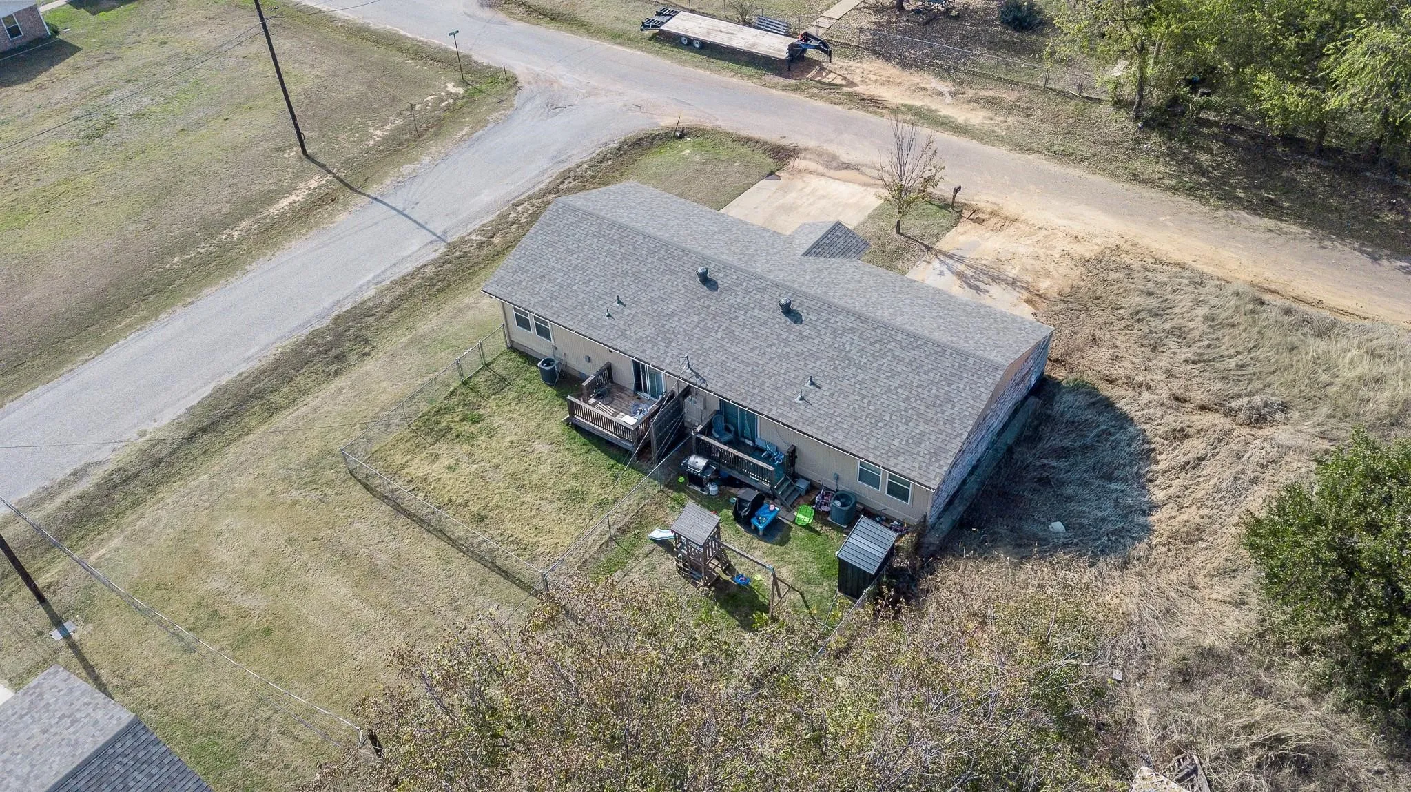 Duplex For Sale in Hood County , 309-311 Lilac Drive, Granbury, Texas 76049, 4 Bedroom, 2 Bathroom, Garage spaces, 0 Sqft, built in 1986, mls#21289226, Real Estate Agent in Granbury, Homes For Sale in Hood county, Homes For Sale in Granbury, Realtor in Granbury Texas, Real Estate Brokerage Independent Realty Texas, Luminita Cordes Realtor