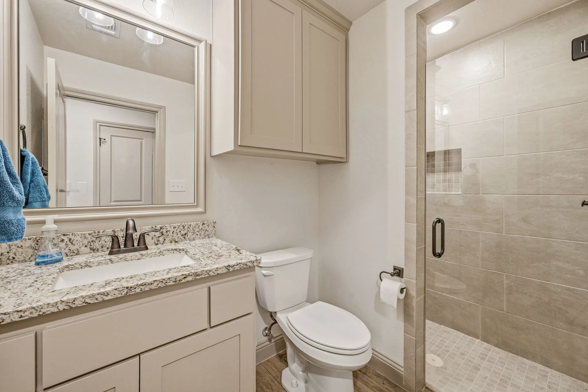 Single Family Residence For Sale in Parker County , 8681 Sari Strong Drive, Weatherford, Texas 76087, 5 Bedroom, 3 Bathroom, 3 Garage spaces, 2,723 Sqft, built in 2022, mls#21292886, Real Estate Agent in Weatherford, Homes For Sale in Parker county, Homes For Sale in Weatherford, Realtor in Weatherford Texas, Real Estate Brokerage Independent Realty Texas, Luminita Cordes Realtor