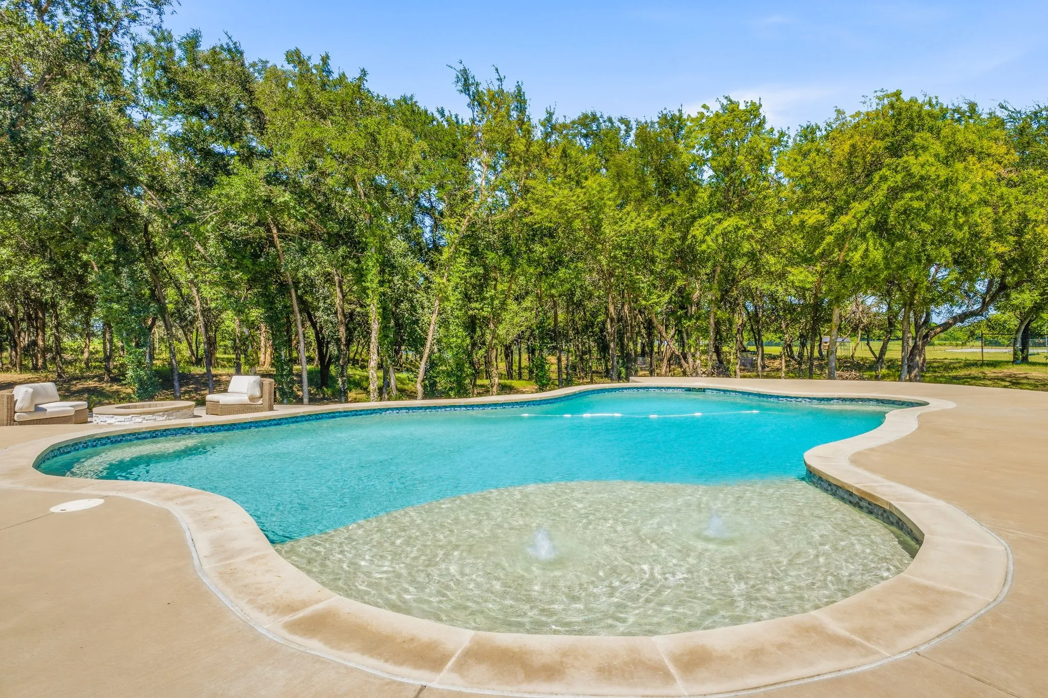 Single Family Residence For Sale in Parker County , 8681 Sari Strong Drive, Weatherford, Texas 76087, 5 Bedroom, 3 Bathroom, 3 Garage spaces, 2,723 Sqft, built in 2022, mls#21292886, Real Estate Agent in Weatherford, Homes For Sale in Parker county, Homes For Sale in Weatherford, Realtor in Weatherford Texas, Real Estate Brokerage Independent Realty Texas, Luminita Cordes Realtor