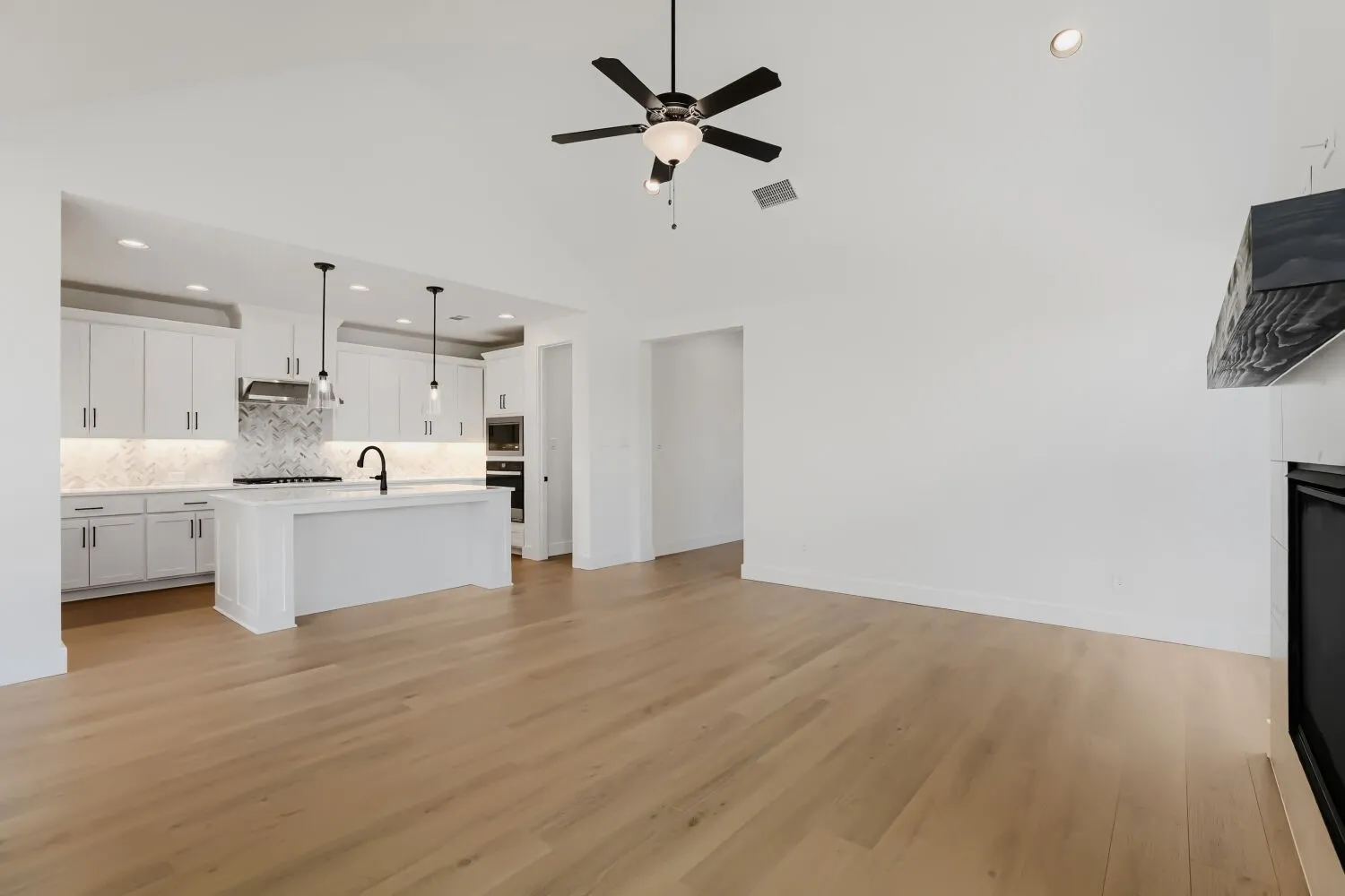 Single Family Residence For Sale in Collin County , 2617 Grinnel Drive, Celina, Texas 75009, 4 Bedroom, 3 Bathroom, 3 Garage spaces, 2,429 Sqft, built in 2026, mls#21293543, Real Estate Agent in Celina, Homes For Sale in Collin county, Homes For Sale in Celina, Realtor in Celina Texas, Real Estate Brokerage Independent Realty Texas, Luminita Cordes Realtor