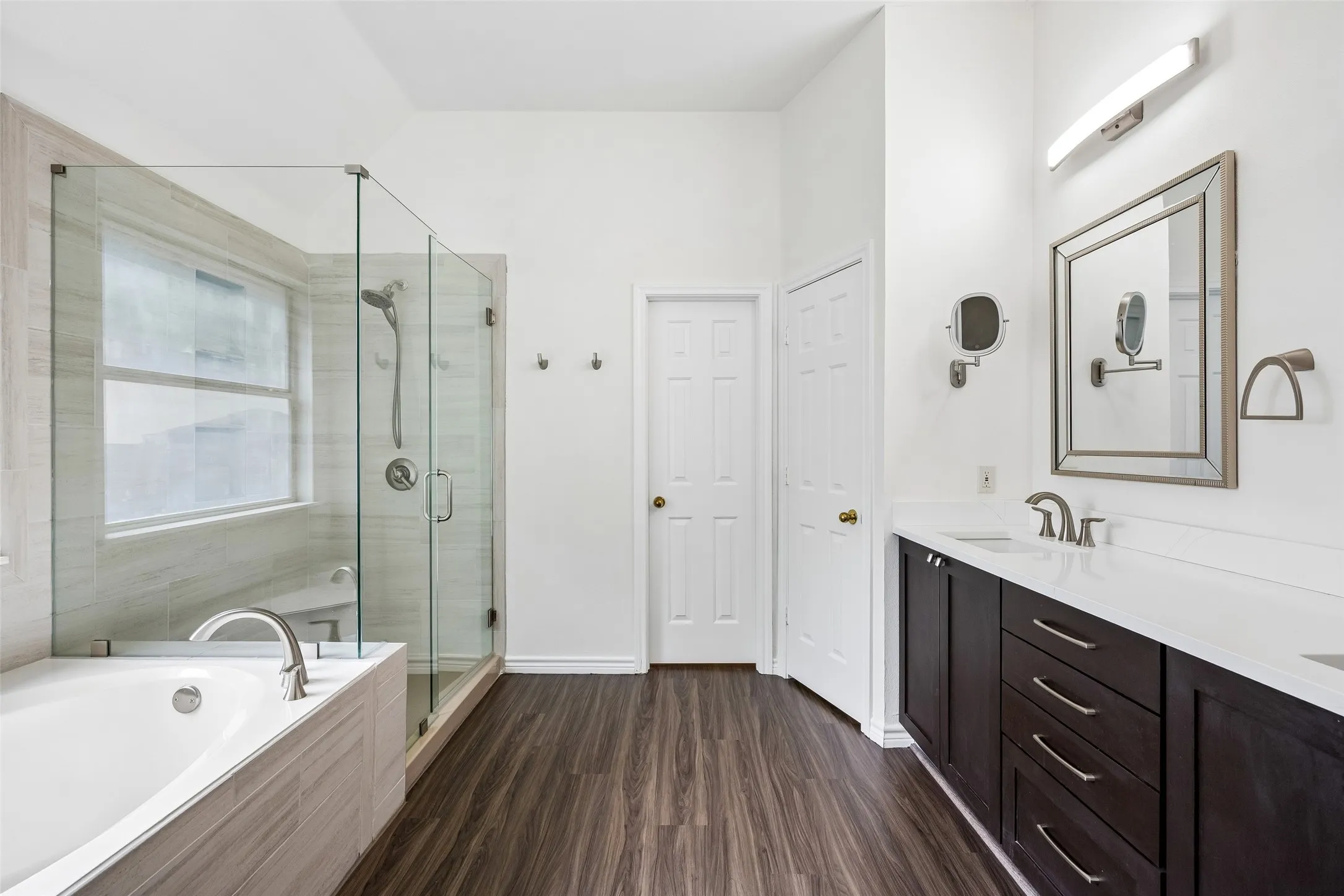 Single Family Residence For Sale in Collin County , 5228 Stone Brooke Crossing, Mc Kinney, Texas 75072, 4 Bedroom, 3 Bathroom, 2 Garage spaces, 2,602 Sqft, built in 1999, mls#21259062, Real Estate Agent in Mc Kinney, Homes For Sale in Collin county, Homes For Sale in Mc Kinney, Realtor in Mc Kinney Texas, Real Estate Brokerage Independent Realty Texas, Luminita Cordes Realtor