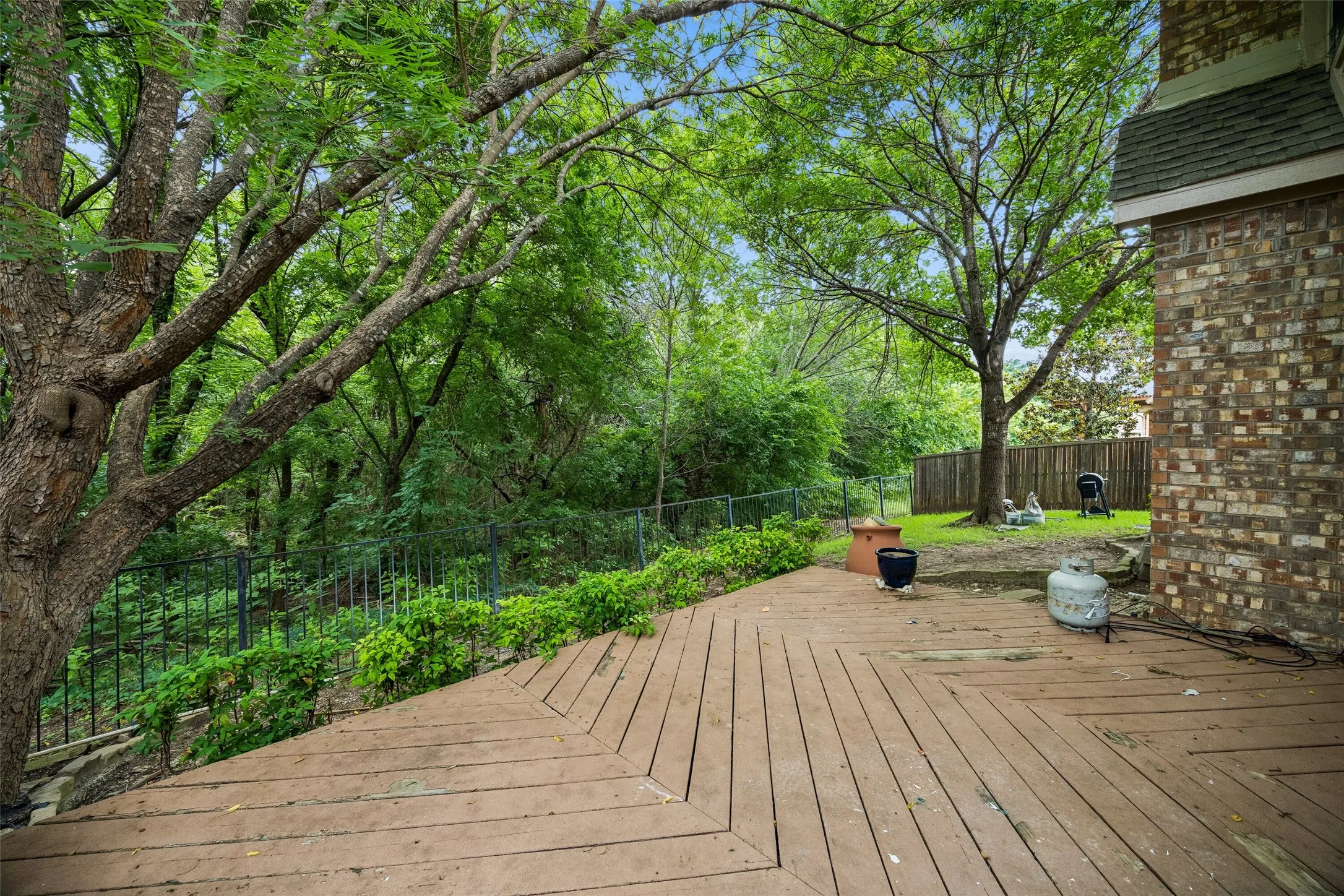 Single Family Residence For Sale in Collin County , 5228 Stone Brooke Crossing, Mc Kinney, Texas 75072, 4 Bedroom, 3 Bathroom, 2 Garage spaces, 2,602 Sqft, built in 1999, mls#21259062, Real Estate Agent in Mc Kinney, Homes For Sale in Collin county, Homes For Sale in Mc Kinney, Realtor in Mc Kinney Texas, Real Estate Brokerage Independent Realty Texas, Luminita Cordes Realtor