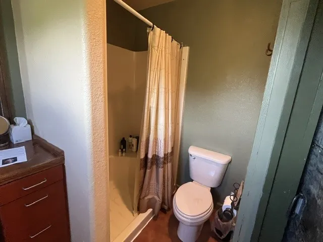 Single Family Residence For Sale in Hamilton County , 715 County Road 426, Purmela, Texas 76566, 3 Bedrooms, 2 Bathrooms, Garage spaces, 1,258 Sqft, built in 2008, Price $649,900, mls#21293550, Real Estate Agent in Purmela, Homes For Sale in Hamilton county, Homes For Sale in Purmela, Realtor in Purmela Texas, Real Estate Brokerage Independent Realty Texas, Luminita Cordes Realtor