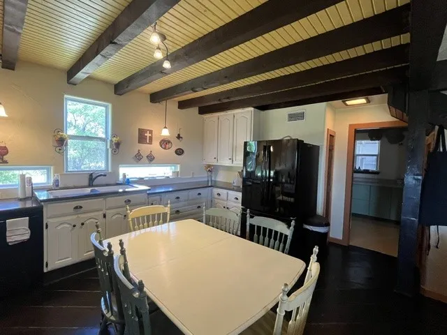 Single Family Residence For Sale in Hamilton County , 715 County Road 426, Purmela, Texas 76566, 3 Bedrooms, 2 Bathrooms, Garage spaces, 1,258 Sqft, built in 2008, Price $649,900, mls#21293550, Real Estate Agent in Purmela, Homes For Sale in Hamilton county, Homes For Sale in Purmela, Realtor in Purmela Texas, Real Estate Brokerage Independent Realty Texas, Luminita Cordes Realtor