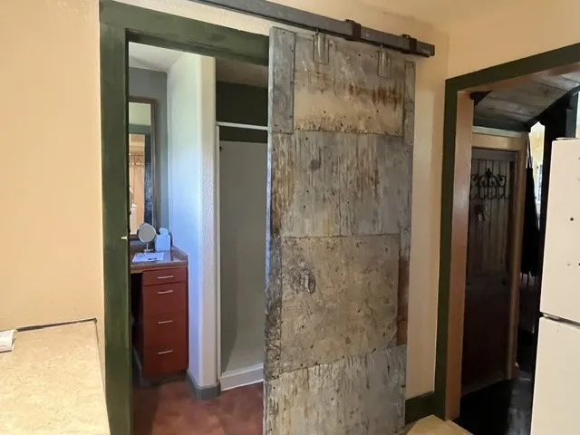 Single Family Residence For Sale in Hamilton County , 715 County Road 426, Purmela, Texas 76566, 3 Bedrooms, 2 Bathrooms, Garage spaces, 1,258 Sqft, built in 2008, Price $649,900, mls#21293550, Real Estate Agent in Purmela, Homes For Sale in Hamilton county, Homes For Sale in Purmela, Realtor in Purmela Texas, Real Estate Brokerage Independent Realty Texas, Luminita Cordes Realtor