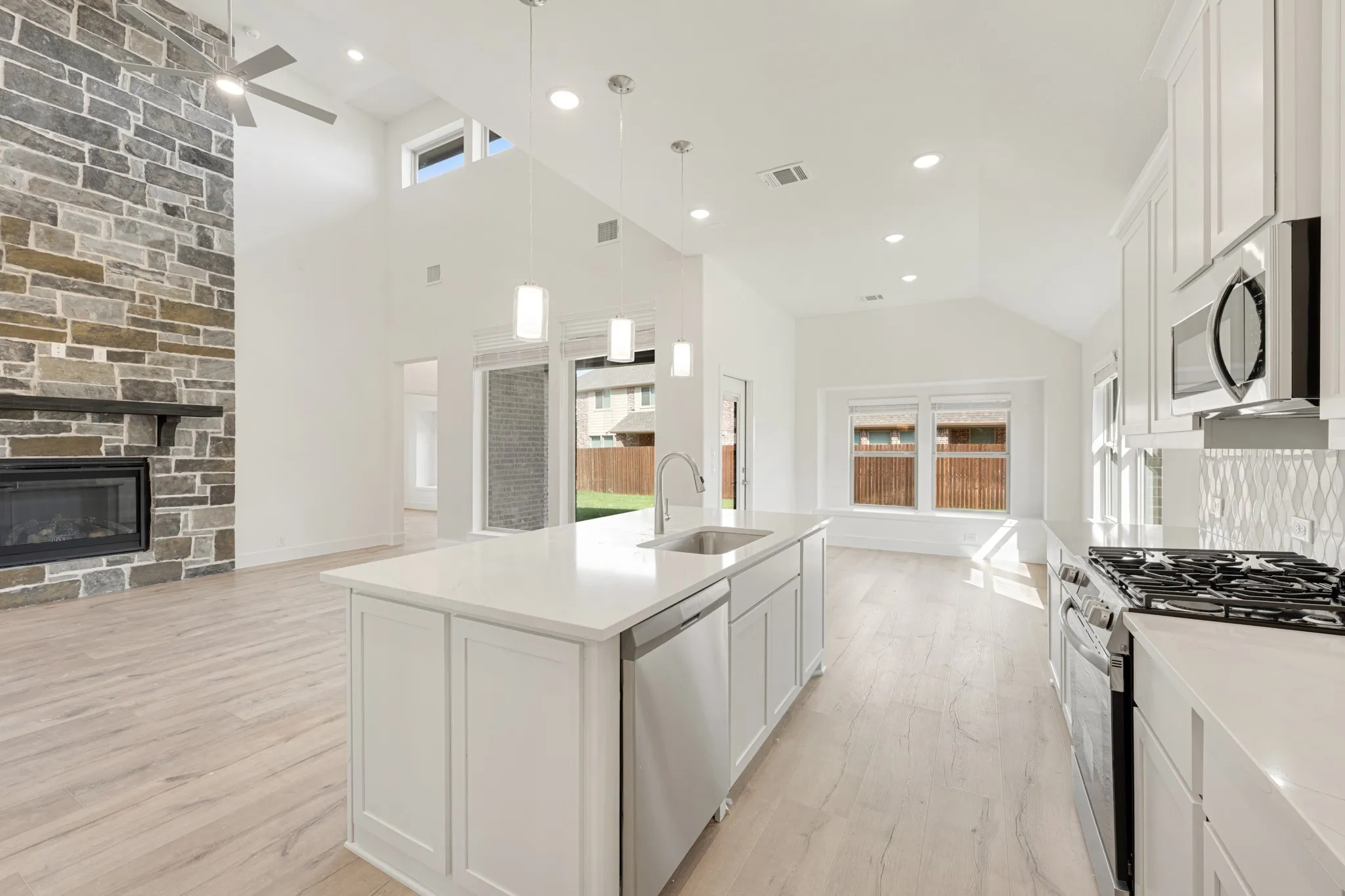 Single Family Residence For Sale in Dallas County , 423 Atlas Cedar Drive, Glenn Heights, Texas 75154, 5 Bedroom, 4 Bathroom, 2 Garage spaces, 2,838 Sqft, built in 2026, mls#21293564, Real Estate Agent in Glenn Heights, Homes For Sale in Dallas county, Homes For Sale in Glenn Heights, Realtor in Glenn Heights Texas, Real Estate Brokerage Independent Realty Texas, Luminita Cordes Realtor
