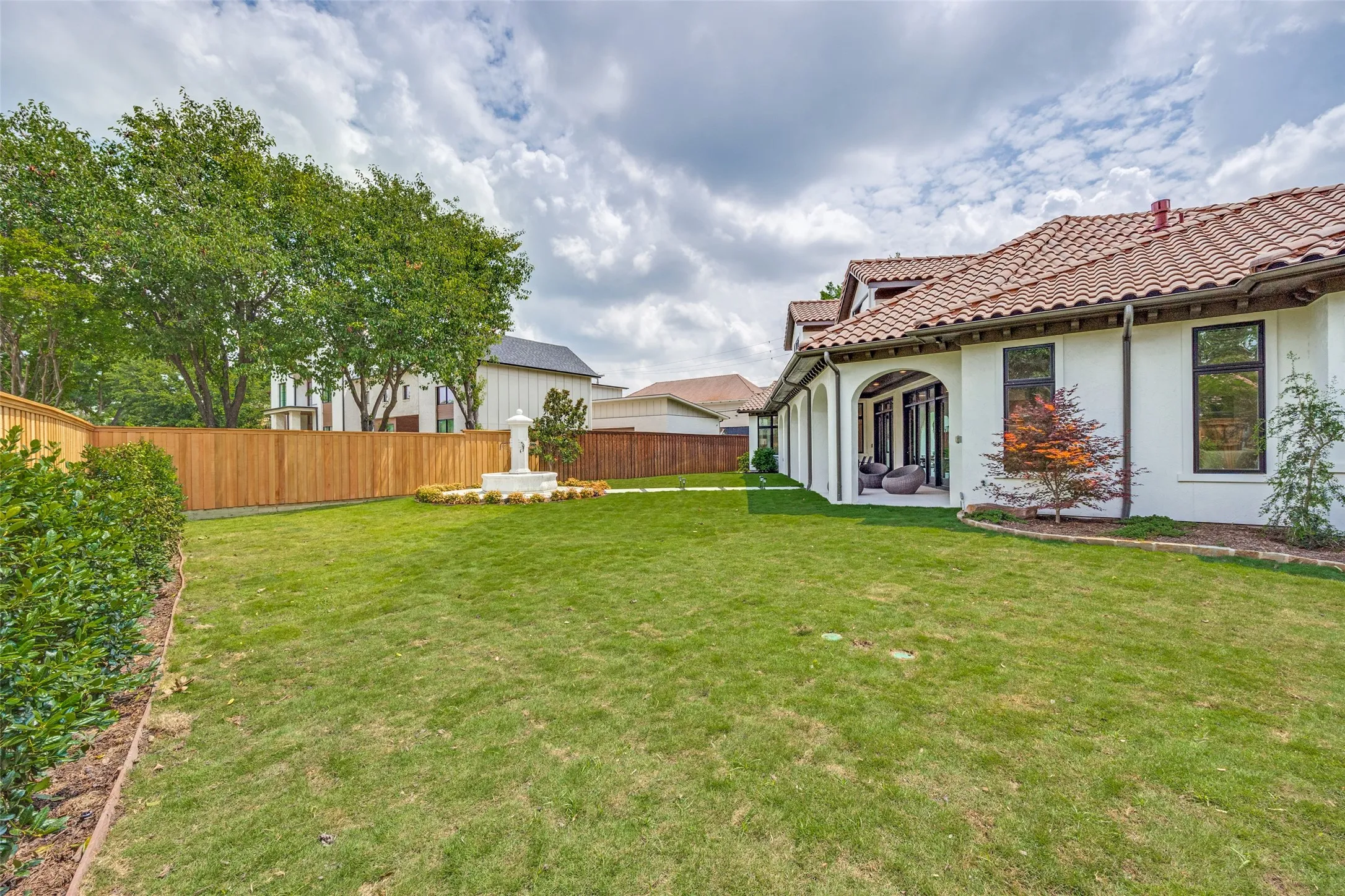 Lots of room for pool or play equipment