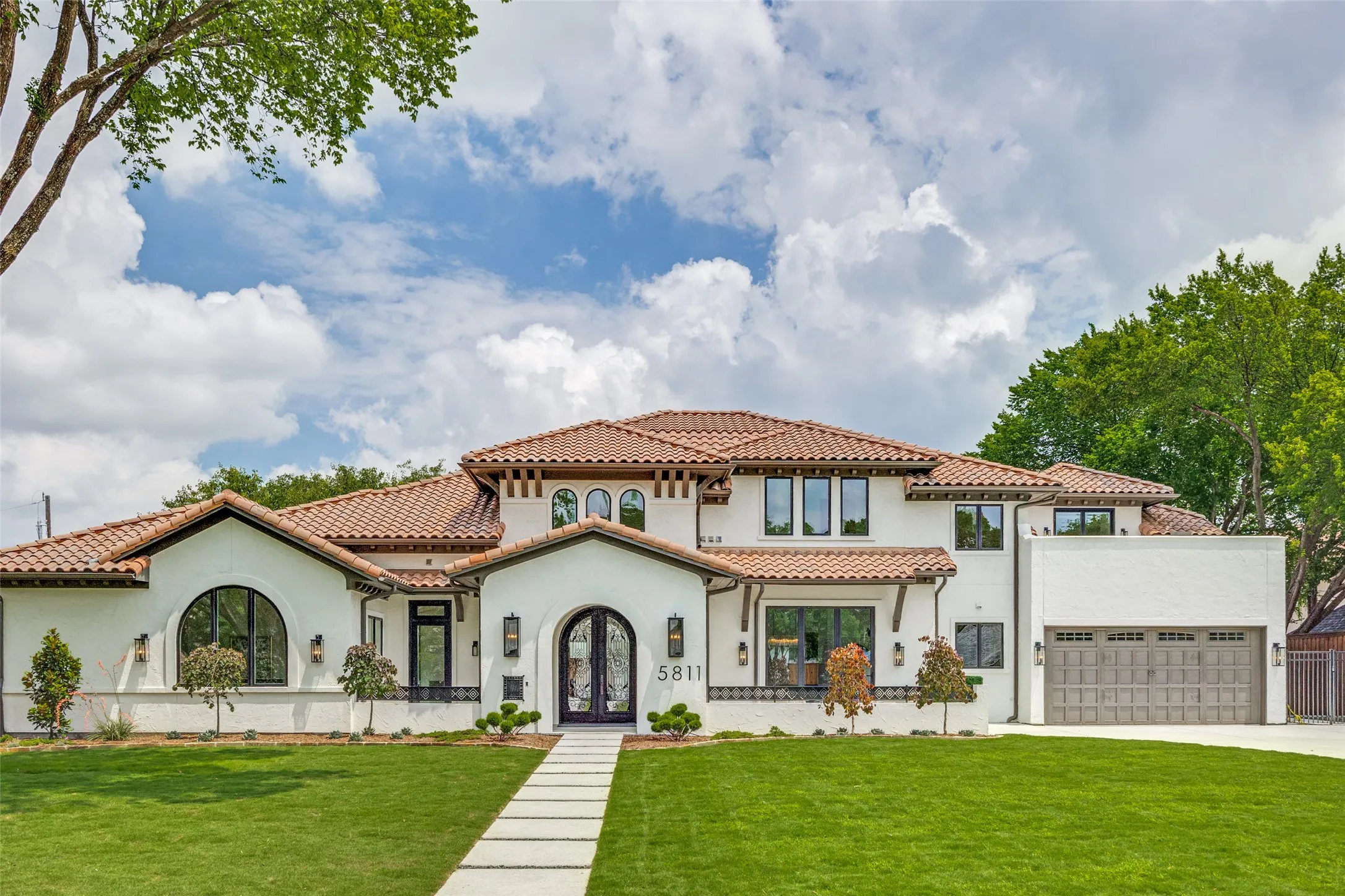 Single Family Residence For Sale in Dallas County , 5811 Preston Haven Drive, Dallas, Texas 75230, 5 Bedroom, 7 Bathroom, 4 Garage spaces, 5,741 Sqft, built in 2009, mls#21285170, Real Estate Agent in Dallas, Homes For Sale in Dallas county, Homes For Sale in Dallas, Realtor in Dallas Texas, Real Estate Brokerage Independent Realty Texas, Luminita Cordes Realtor