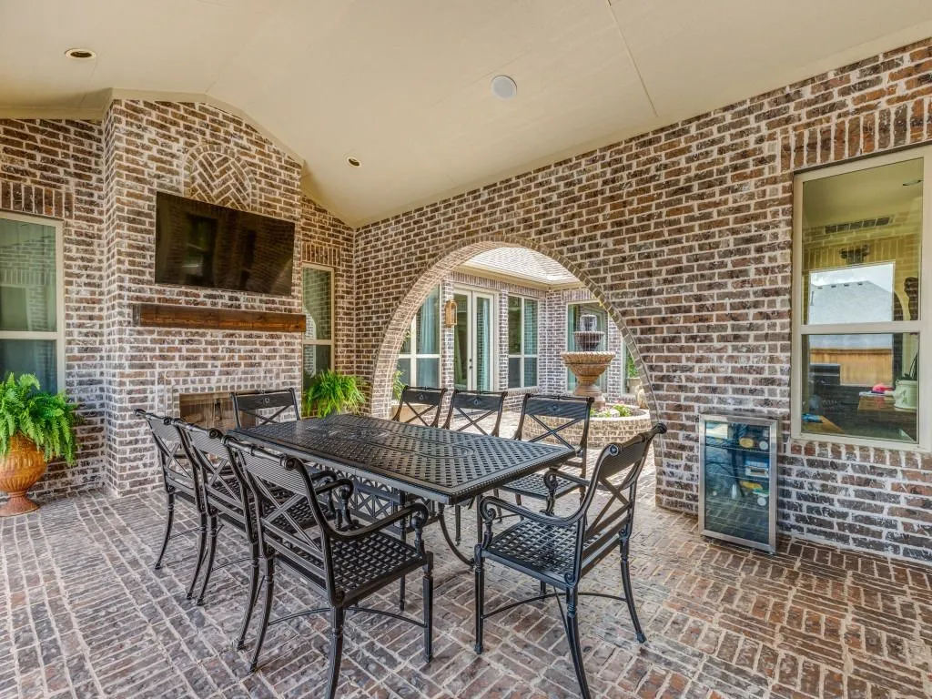 Single Family Residence For Sale in Collin County , 340 Columbia Court, Prosper, Texas 75078, 4 Bedroom, 4 Bathroom, 3 Garage spaces, 3,911 Sqft, built in 2013, mls#21292780, Real Estate Agent in Prosper, Homes For Sale in Collin county, Homes For Sale in Prosper, Realtor in Prosper Texas, Real Estate Brokerage Independent Realty Texas, Luminita Cordes Realtor