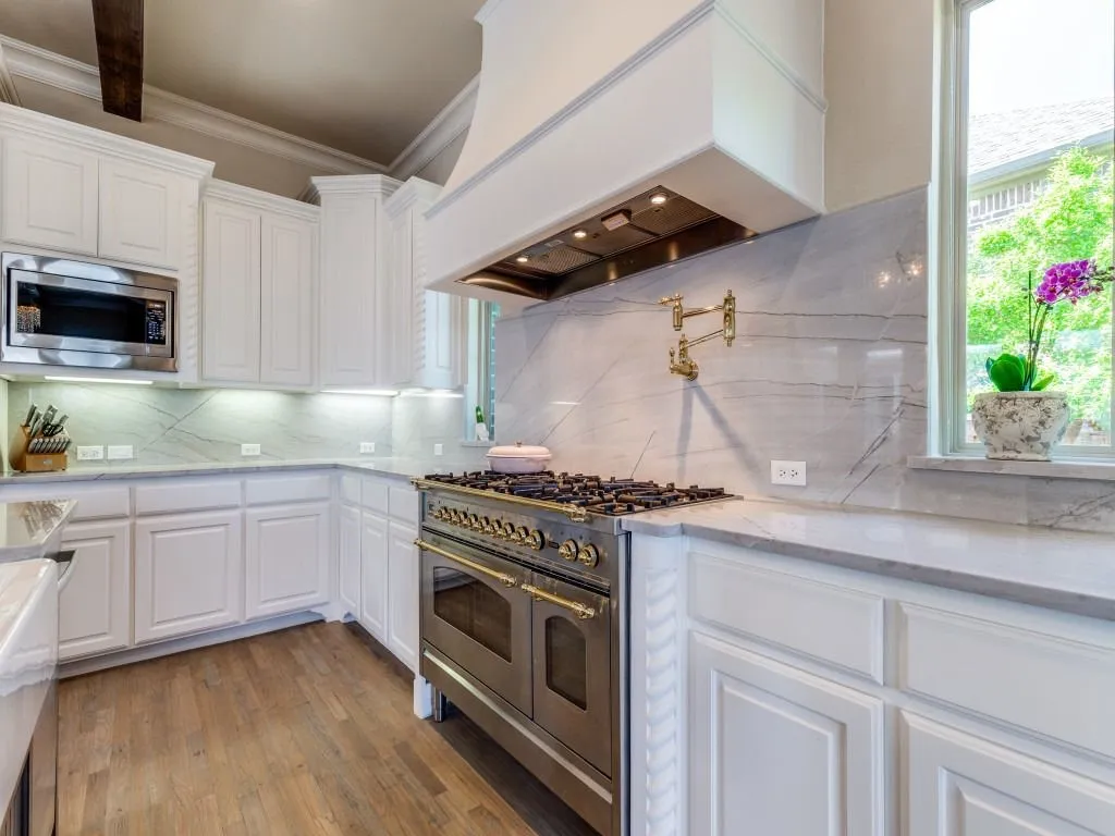 Single Family Residence For Sale in Collin County , 340 Columbia Court, Prosper, Texas 75078, 4 Bedroom, 4 Bathroom, 3 Garage spaces, 3,911 Sqft, built in 2013, mls#21292780, Real Estate Agent in Prosper, Homes For Sale in Collin county, Homes For Sale in Prosper, Realtor in Prosper Texas, Real Estate Brokerage Independent Realty Texas, Luminita Cordes Realtor