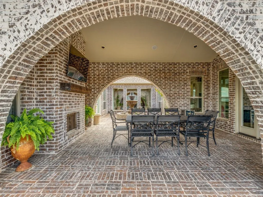 Single Family Residence For Sale in Collin County , 340 Columbia Court, Prosper, Texas 75078, 4 Bedroom, 4 Bathroom, 3 Garage spaces, 3,911 Sqft, built in 2013, mls#21292780, Real Estate Agent in Prosper, Homes For Sale in Collin county, Homes For Sale in Prosper, Realtor in Prosper Texas, Real Estate Brokerage Independent Realty Texas, Luminita Cordes Realtor