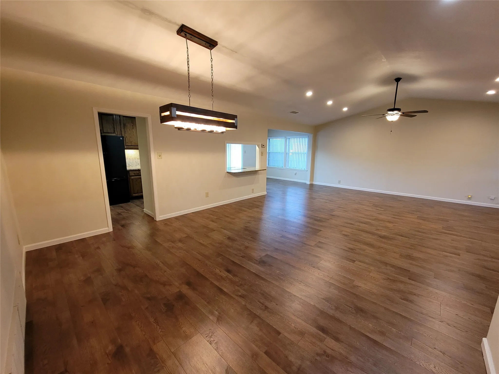 Single Family Residence For Rent in Dallas County , 629 Perdido Drive, Garland, Texas 75043, 4 Bedrooms, 2 Bathrooms, 2 Garage spaces, 1,861 Sqft, built in 1974, Price $2,395, mls#21293592, Real Estate Agent in Garland, Homes For Rent in Dallas county, Homes For Rent in Garland, Realtor in Garland Texas, Real Estate Brokerage Independent Realty Texas, Luminita Cordes Realtor