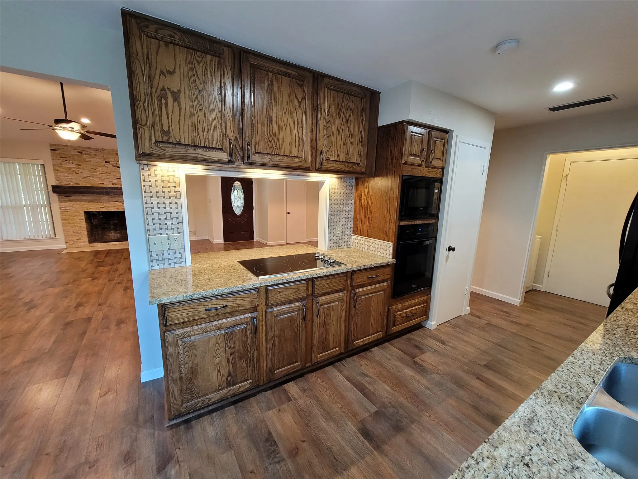 Single Family Residence For Rent in Dallas County , 629 Perdido Drive, Garland, Texas 75043, 4 Bedrooms, 2 Bathrooms, 2 Garage spaces, 1,861 Sqft, built in 1974, Price $2,395, mls#21293592, Real Estate Agent in Garland, Homes For Rent in Dallas county, Homes For Rent in Garland, Realtor in Garland Texas, Real Estate Brokerage Independent Realty Texas, Luminita Cordes Realtor