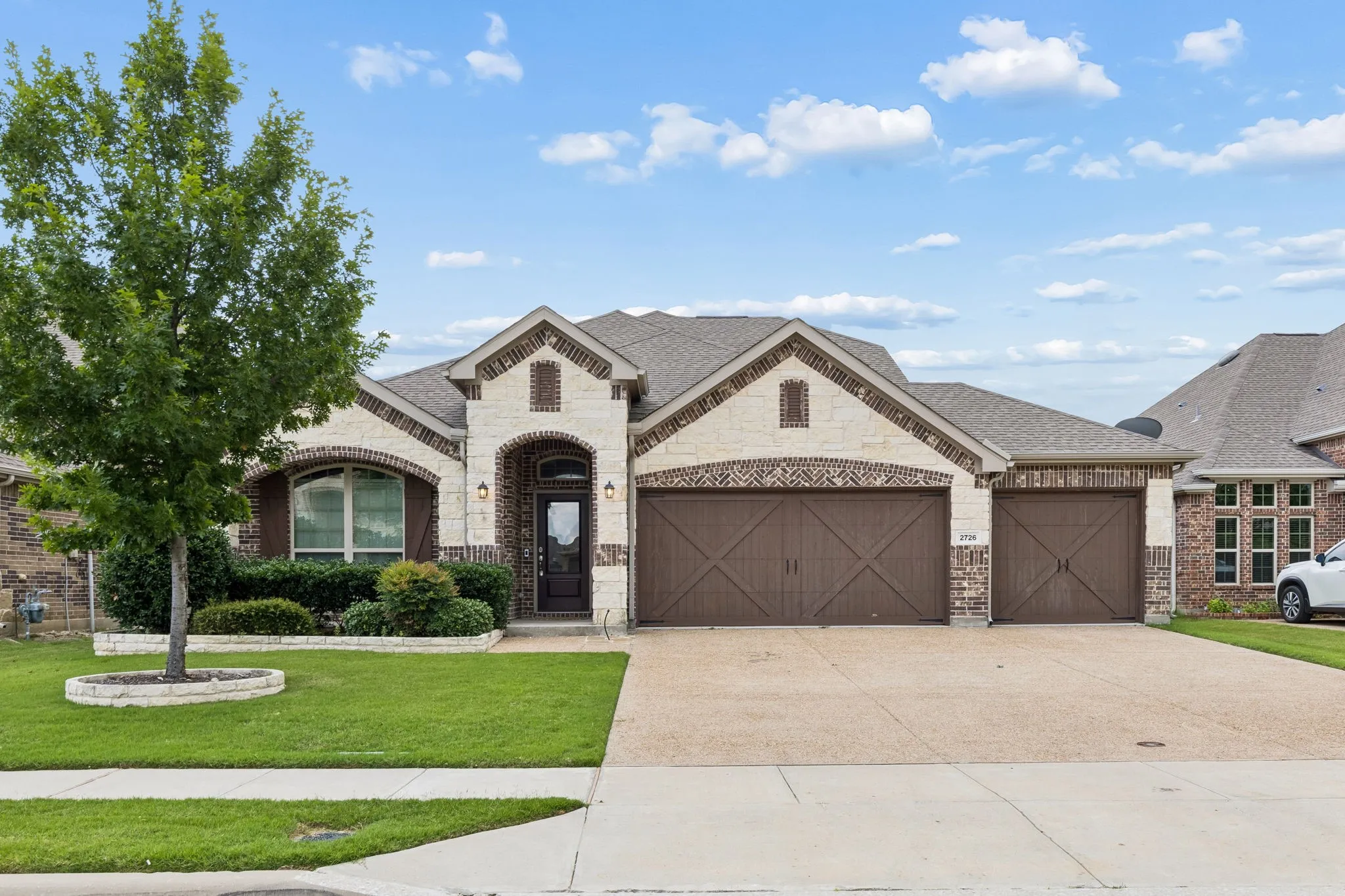 Single Family Residence For Sale in Collin County , 2726 Salt Creek Way, Celina, Texas 75078, 4 Bedroom, 4 Bathroom, 3 Garage spaces, 2,400 Sqft, built in 2018, mls#21293595, Real Estate Agent in Celina, Homes For Sale in Collin county, Homes For Sale in Celina, Realtor in Celina Texas, Real Estate Brokerage Independent Realty Texas, Luminita Cordes Realtor