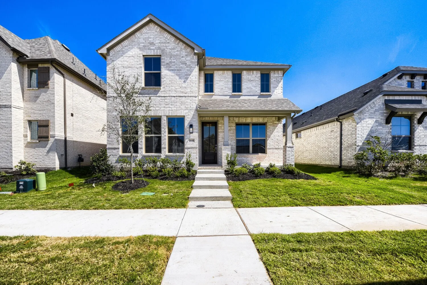 Single Family Residence For Sale in Tarrant County , 1644 Cornwall Avenue, Fort Worth, Texas 76052, 4 Bedroom, 3 Bathroom, 2 Garage spaces, 2,712 Sqft, built in 2026, mls#21293604, Real Estate Agent in Fort Worth, Homes For Sale in Tarrant county, Homes For Sale in Fort Worth, Realtor in Fort Worth Texas, Real Estate Brokerage Independent Realty Texas, Luminita Cordes Realtor