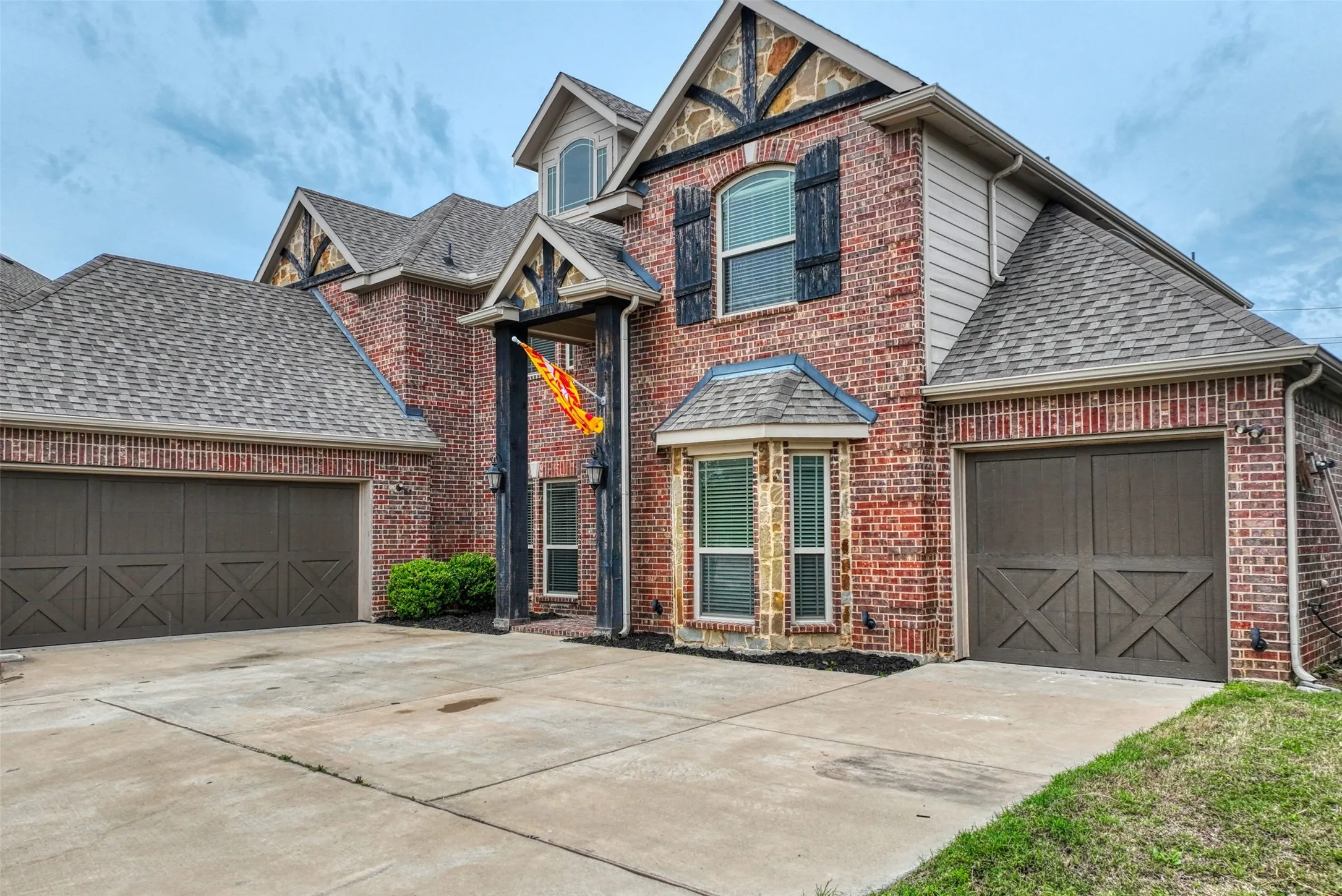 Single Family Residence For Rent in Ellis County , 2601 Grouse Hollow Way, Midlothian, Texas 76065, 6 Bedroom, 4 Bathroom, 3 Garage spaces, 4,266 Sqft, built in 2019, Price $5,000, mls#21292584, Real Estate Agent in Midlothian, Homes For Rent in Ellis county, Homes For Rent in Midlothian, Realtor in Midlothian Texas, Real Estate Brokerage Independent Realty Texas, Luminita Cordes Realtor