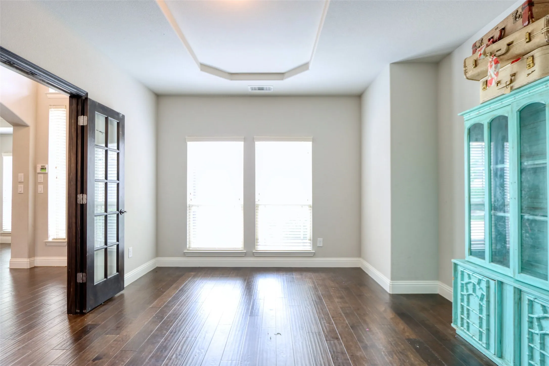Single Family Residence For Rent in Ellis County , 2601 Grouse Hollow Way, Midlothian, Texas 76065, 6 Bedroom, 4 Bathroom, 3 Garage spaces, 4,266 Sqft, built in 2019, Price $5,000, mls#21292584, Real Estate Agent in Midlothian, Homes For Rent in Ellis county, Homes For Rent in Midlothian, Realtor in Midlothian Texas, Real Estate Brokerage Independent Realty Texas, Luminita Cordes Realtor