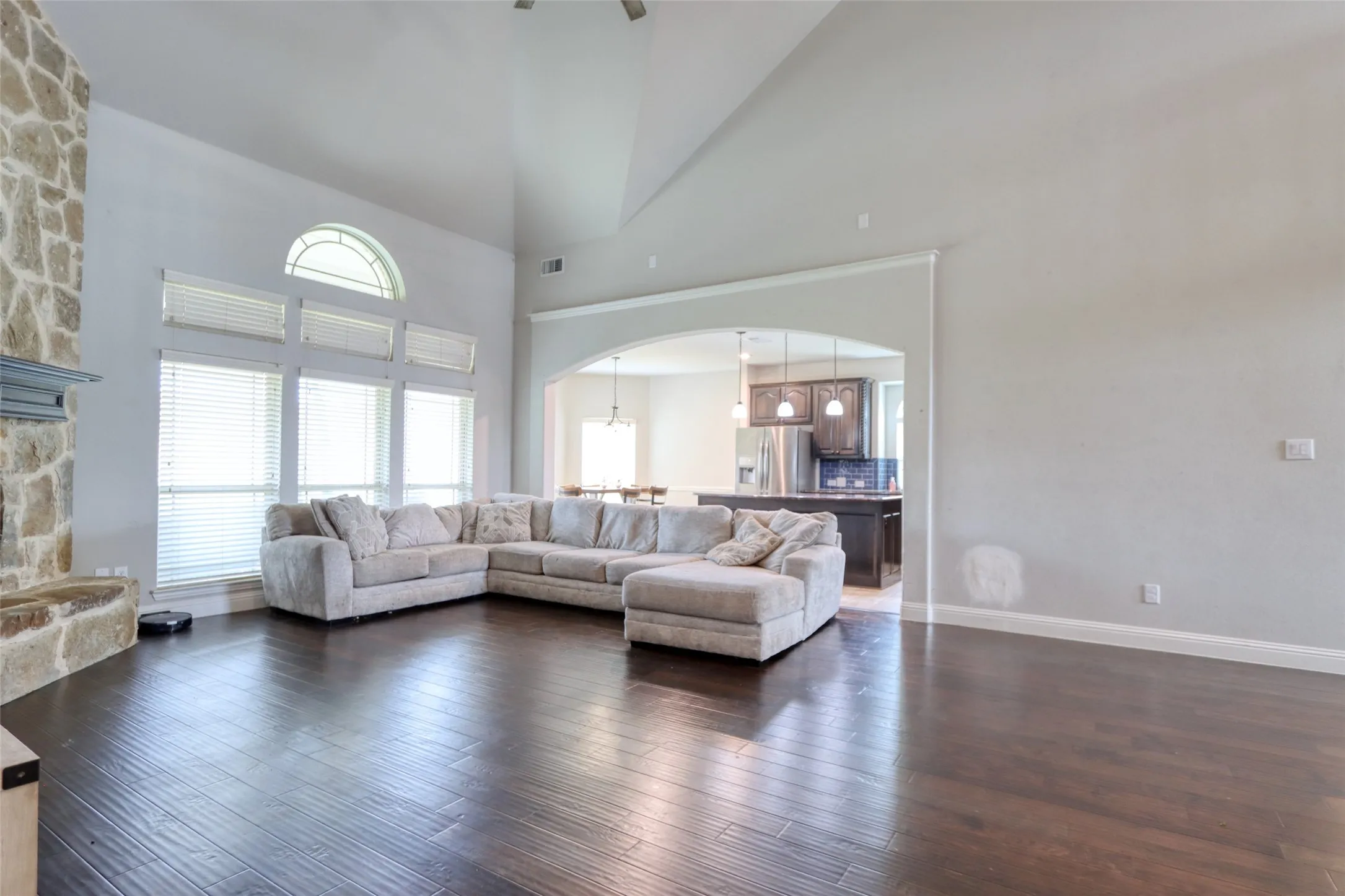 Single Family Residence For Rent in Ellis County , 2601 Grouse Hollow Way, Midlothian, Texas 76065, 6 Bedroom, 4 Bathroom, 3 Garage spaces, 4,266 Sqft, built in 2019, Price $5,000, mls#21292584, Real Estate Agent in Midlothian, Homes For Rent in Ellis county, Homes For Rent in Midlothian, Realtor in Midlothian Texas, Real Estate Brokerage Independent Realty Texas, Luminita Cordes Realtor