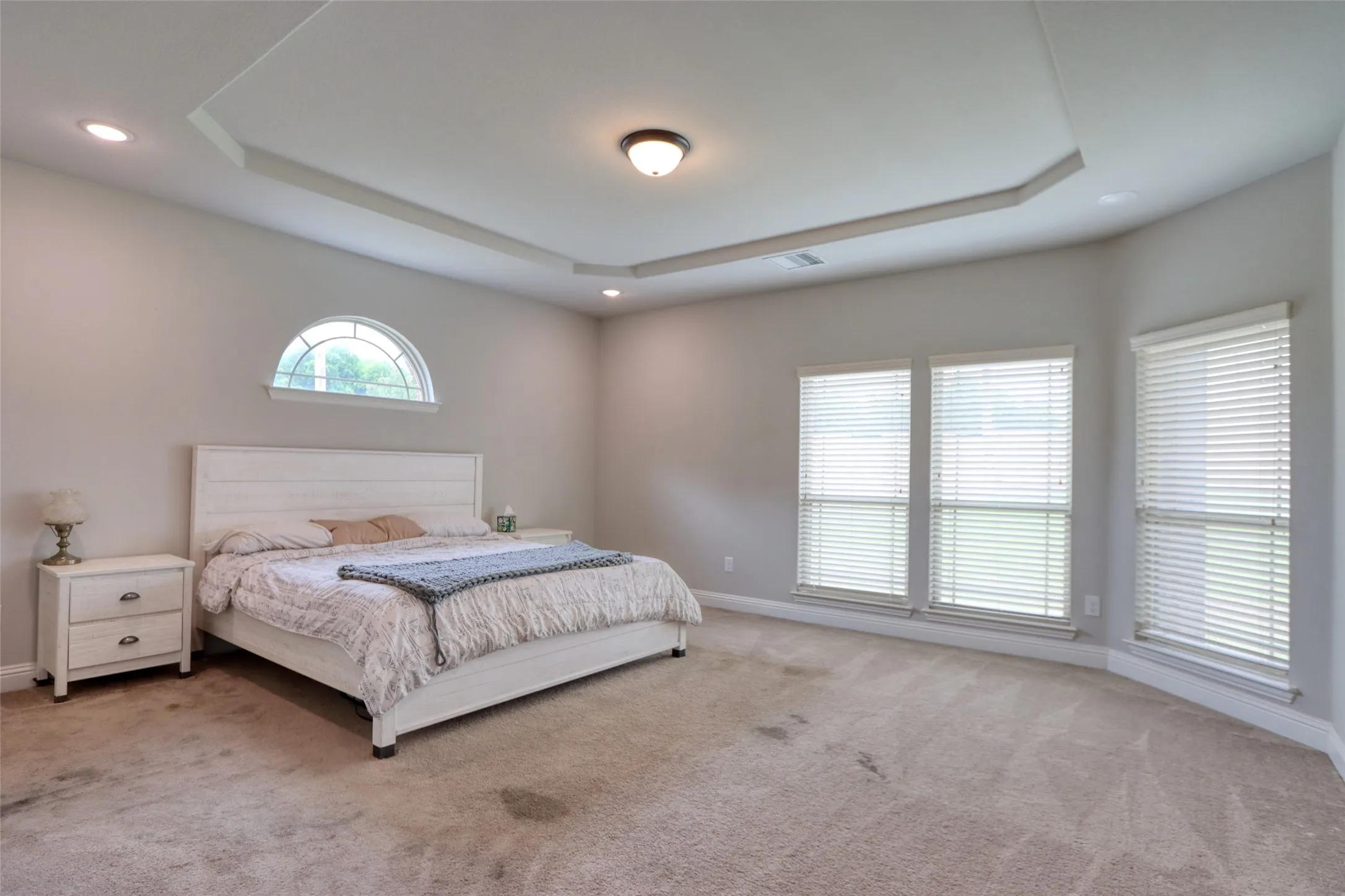 Single Family Residence For Rent in Ellis County , 2601 Grouse Hollow Way, Midlothian, Texas 76065, 6 Bedroom, 4 Bathroom, 3 Garage spaces, 4,266 Sqft, built in 2019, Price $5,000, mls#21292584, Real Estate Agent in Midlothian, Homes For Rent in Ellis county, Homes For Rent in Midlothian, Realtor in Midlothian Texas, Real Estate Brokerage Independent Realty Texas, Luminita Cordes Realtor