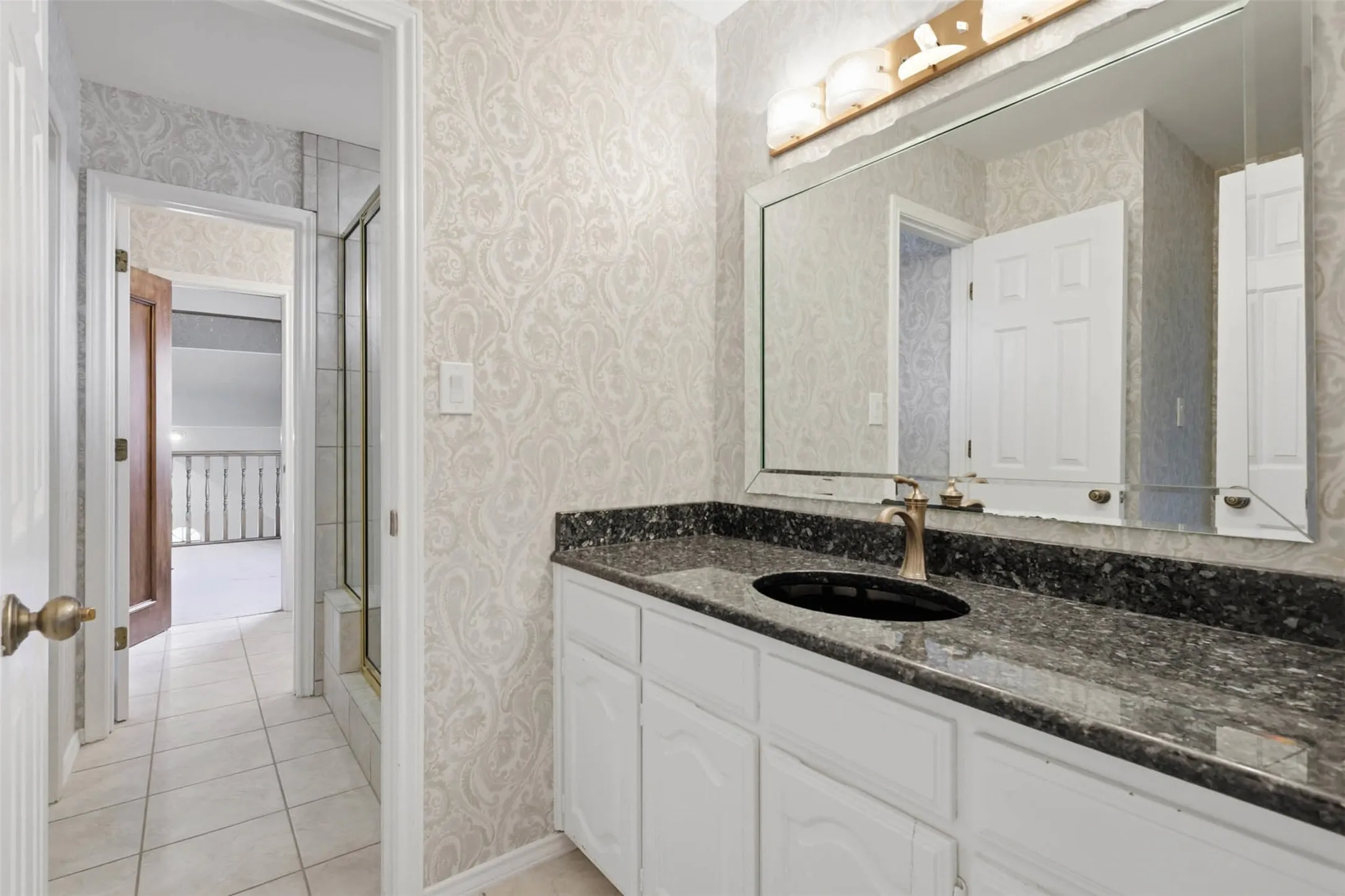 Single Family Residence For Sale in Collin County , 3006 N Jomar Drive, Plano, Texas 75075, 3 Bedroom, 3 Bathroom, 2 Garage spaces, 2,427 Sqft, built in 1984, mls#21293567, Real Estate Agent in Plano, Homes For Sale in Collin county, Homes For Sale in Plano, Realtor in Plano Texas, Real Estate Brokerage Independent Realty Texas, Luminita Cordes Realtor