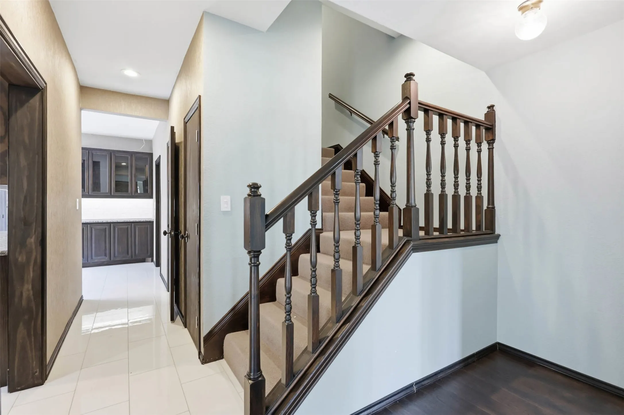 Single Family Residence For Sale in Collin County , 3006 N Jomar Drive, Plano, Texas 75075, 3 Bedroom, 3 Bathroom, 2 Garage spaces, 2,427 Sqft, built in 1984, mls#21293567, Real Estate Agent in Plano, Homes For Sale in Collin county, Homes For Sale in Plano, Realtor in Plano Texas, Real Estate Brokerage Independent Realty Texas, Luminita Cordes Realtor