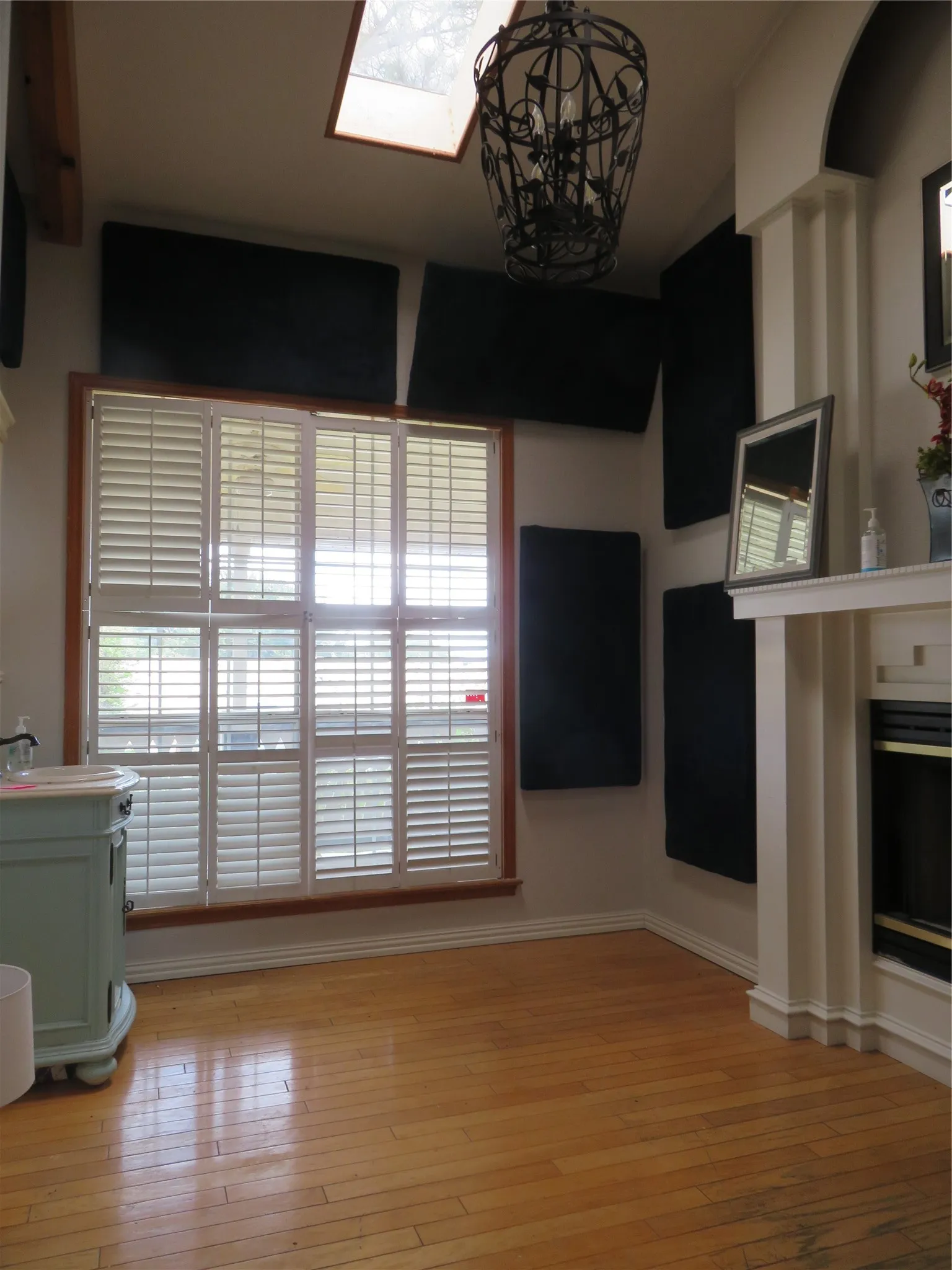 Office For Sale in Denton County , 3490 Teasley Lane, Denton, Texas 76210, 0, 0, Garage spaces, 4,294 Sqft, built in 1965, Price $550,000, mls#21291035, Real Estate Agent in Denton, Homes For Sale in Denton county, Homes For Sale in Denton, Realtor in Denton Texas, Real Estate Brokerage Independent Realty Texas, Luminita Cordes Realtor