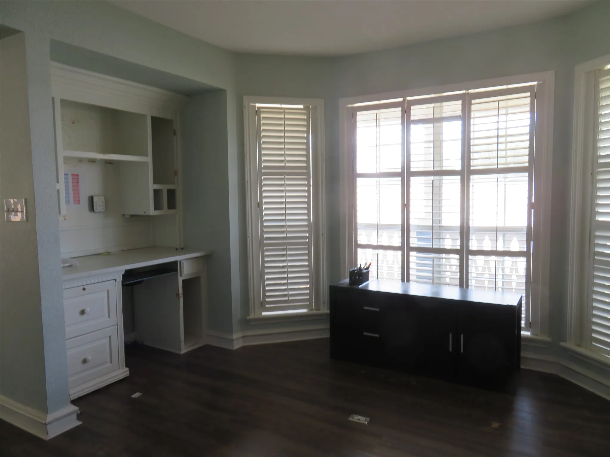 Office For Sale in Denton County , 3490 Teasley Lane, Denton, Texas 76210, 0, 0, Garage spaces, 4,294 Sqft, built in 1965, Price $550,000, mls#21291035, Real Estate Agent in Denton, Homes For Sale in Denton county, Homes For Sale in Denton, Realtor in Denton Texas, Real Estate Brokerage Independent Realty Texas, Luminita Cordes Realtor
