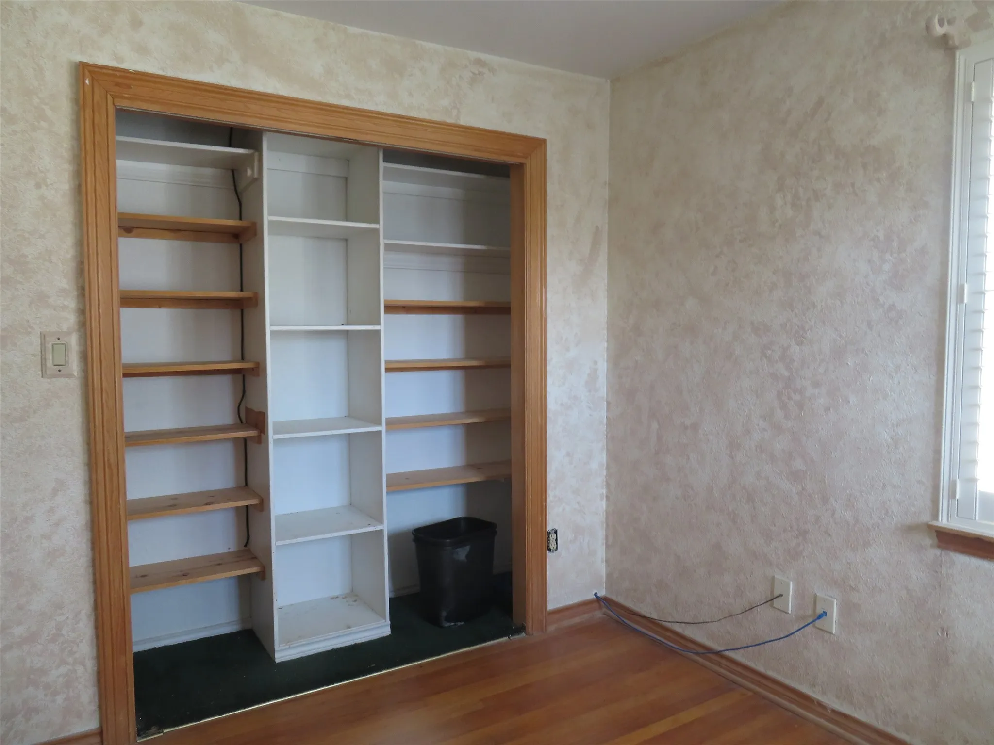 Office For Sale in Denton County , 3490 Teasley Lane, Denton, Texas 76210, 0, 0, Garage spaces, 4,294 Sqft, built in 1965, Price $550,000, mls#21291035, Real Estate Agent in Denton, Homes For Sale in Denton county, Homes For Sale in Denton, Realtor in Denton Texas, Real Estate Brokerage Independent Realty Texas, Luminita Cordes Realtor
