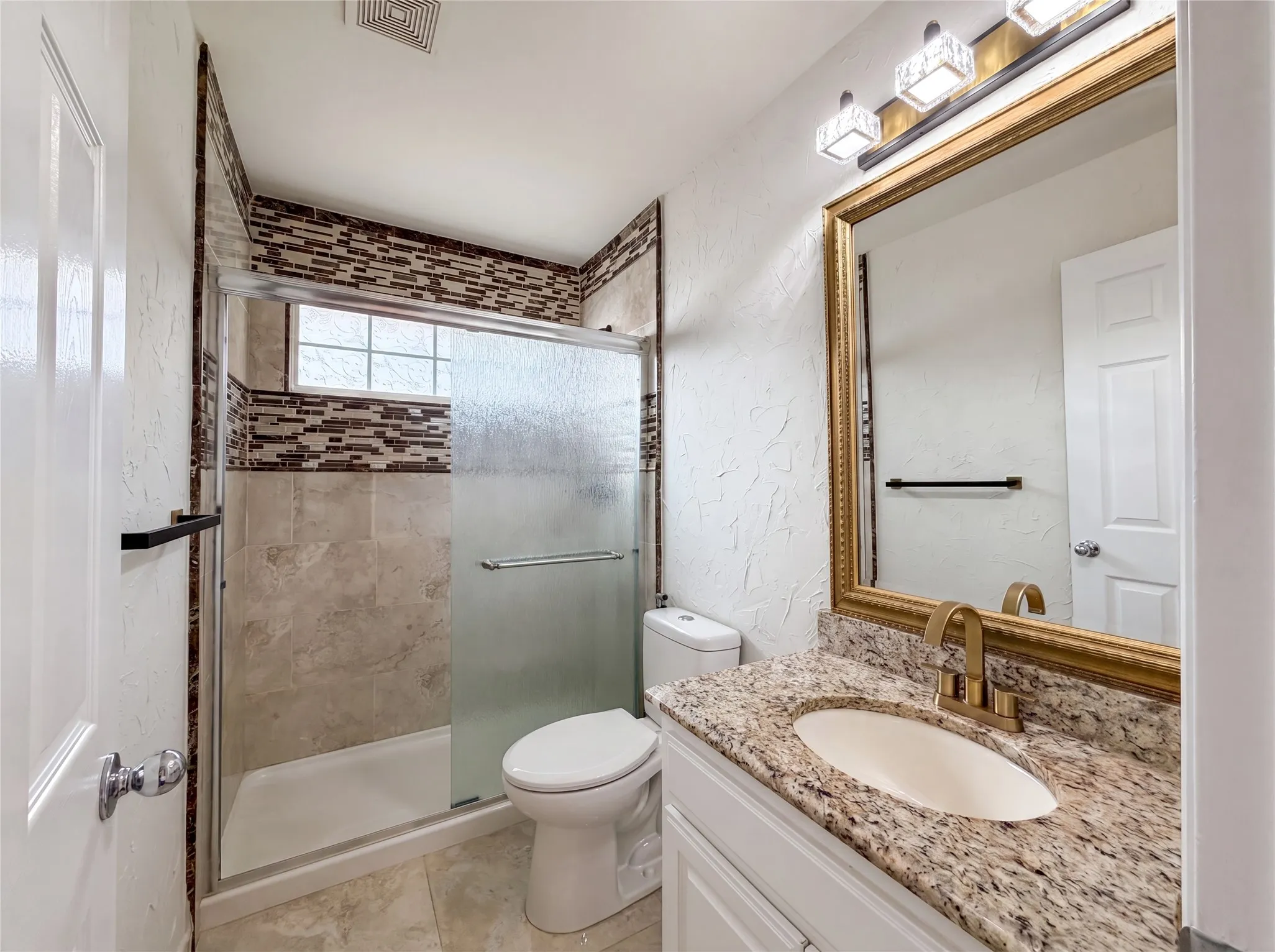 Single Family Residence For Sale in Collin County , 1429 Greenbriar Drive, Allen, Texas 75013, 5 Bedroom, 4 Bathroom, 2 Garage spaces, 3,620 Sqft, built in 1998, mls#21293616, Real Estate Agent in Allen, Homes For Sale in Collin county, Homes For Sale in Allen, Realtor in Allen Texas, Real Estate Brokerage Independent Realty Texas, Luminita Cordes Realtor