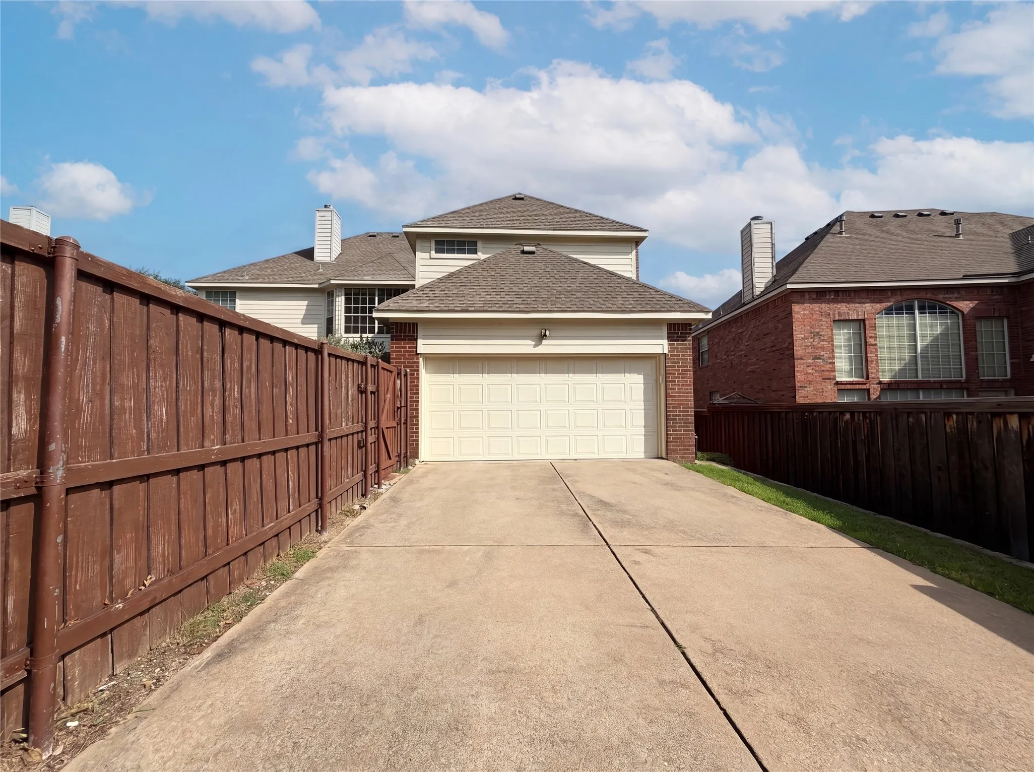 Single Family Residence For Sale in Collin County , 1429 Greenbriar Drive, Allen, Texas 75013, 5 Bedroom, 4 Bathroom, 2 Garage spaces, 3,620 Sqft, built in 1998, mls#21293616, Real Estate Agent in Allen, Homes For Sale in Collin county, Homes For Sale in Allen, Realtor in Allen Texas, Real Estate Brokerage Independent Realty Texas, Luminita Cordes Realtor