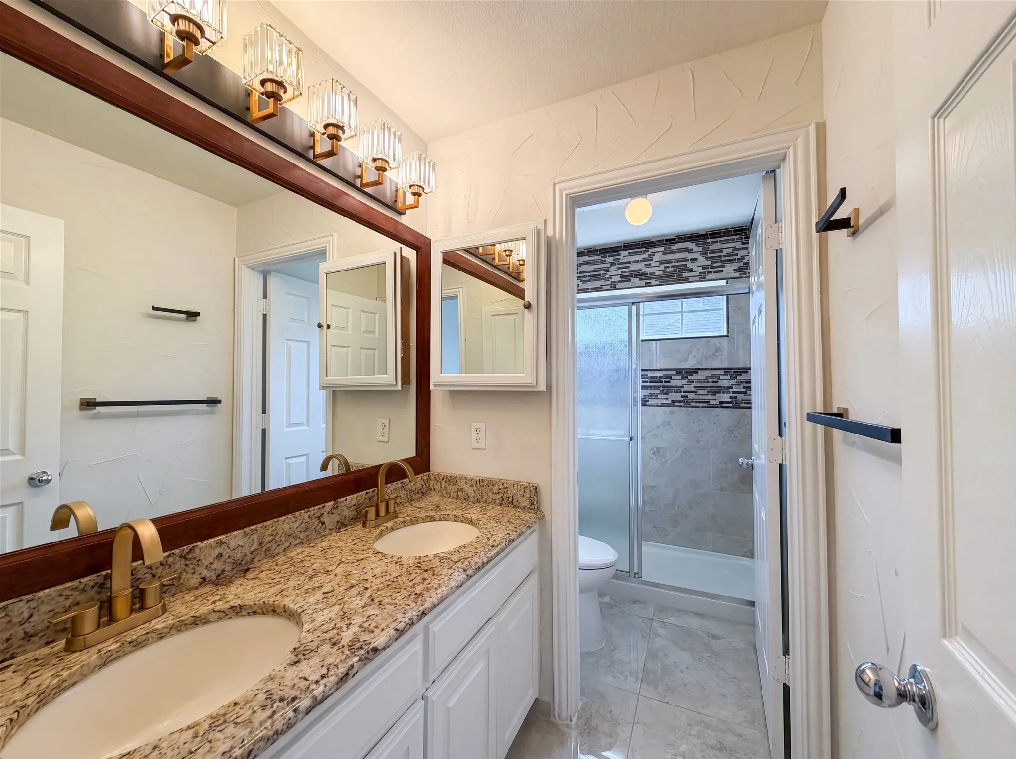 Single Family Residence For Sale in Collin County , 1429 Greenbriar Drive, Allen, Texas 75013, 5 Bedroom, 4 Bathroom, 2 Garage spaces, 3,620 Sqft, built in 1998, mls#21293616, Real Estate Agent in Allen, Homes For Sale in Collin county, Homes For Sale in Allen, Realtor in Allen Texas, Real Estate Brokerage Independent Realty Texas, Luminita Cordes Realtor