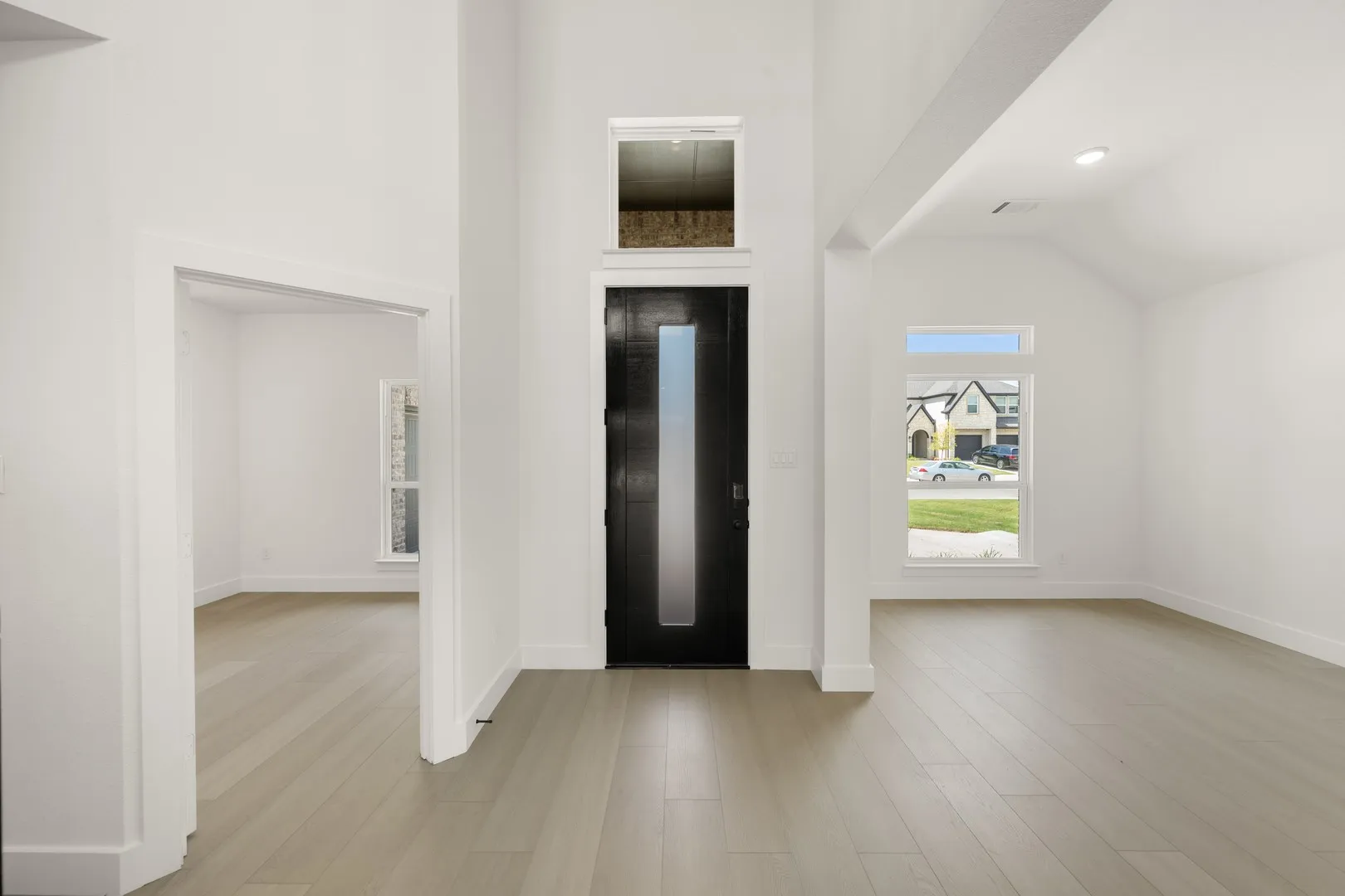 3731 Ironwood- Entry-1