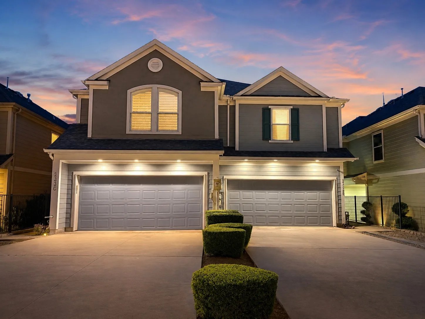 Townhouse For Sale in Dallas County , 2328 Throckmorton Street, Dallas, Texas 75219, 3 Bedroom, 3 Bathroom, 2 Garage spaces, 2,132 Sqft, built in 2005, mls#21293624, Real Estate Agent in Dallas, Homes For Sale in Dallas county, Homes For Sale in Dallas, Realtor in Dallas Texas, Real Estate Brokerage Independent Realty Texas, Luminita Cordes Realtor