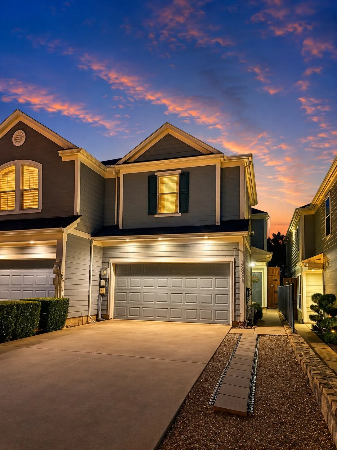 Townhouse For Sale in Dallas County , 2328 Throckmorton Street, Dallas, Texas 75219, 3 Bedroom, 3 Bathroom, 2 Garage spaces, 2,132 Sqft, built in 2005, mls#21293624, Real Estate Agent in Dallas, Homes For Sale in Dallas county, Homes For Sale in Dallas, Realtor in Dallas Texas, Real Estate Brokerage Independent Realty Texas, Luminita Cordes Realtor