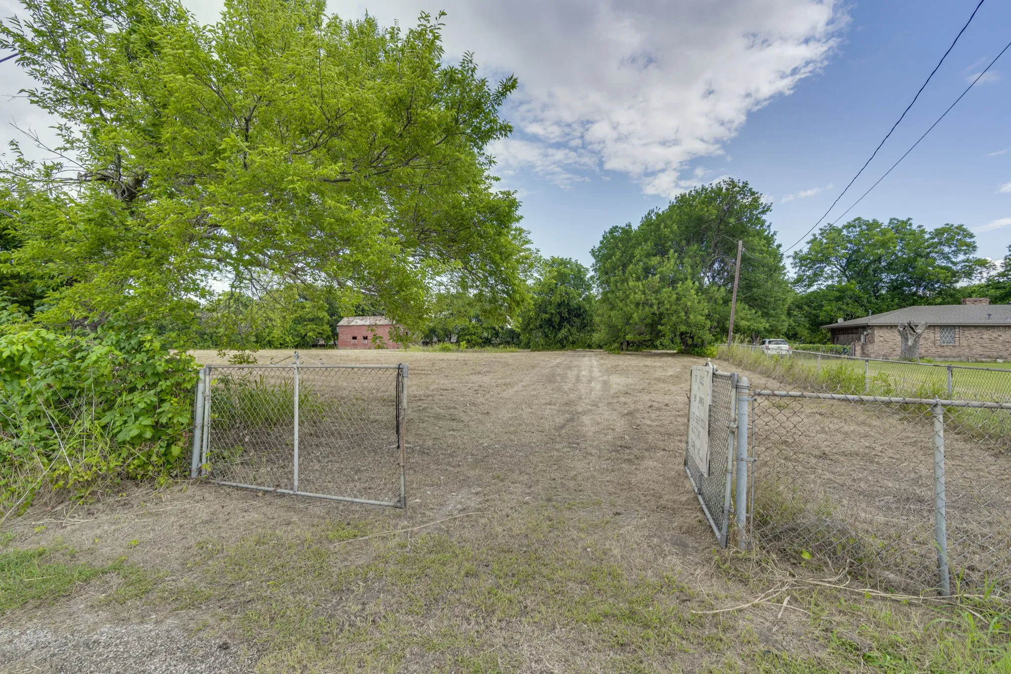 Unimproved Land For Sale in Ellis County , TBD Highland Road, Ovilla, Texas 75154, 0, 0, Garage spaces, 0 Sqft, built in 0, mls#21292834, Real Estate Agent in Ovilla, Homes For Sale in Ellis county, Homes For Sale in Ovilla, Realtor in Ovilla Texas, Real Estate Brokerage Independent Realty Texas, Luminita Cordes Realtor