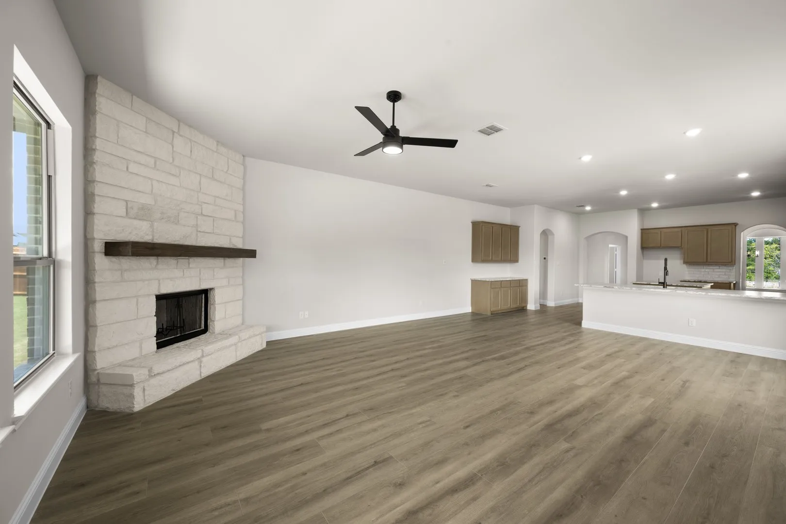 DFW-Mockingbird Hills-Concept 2533-11 Plover Street- Living Room- Risewell Homes-2