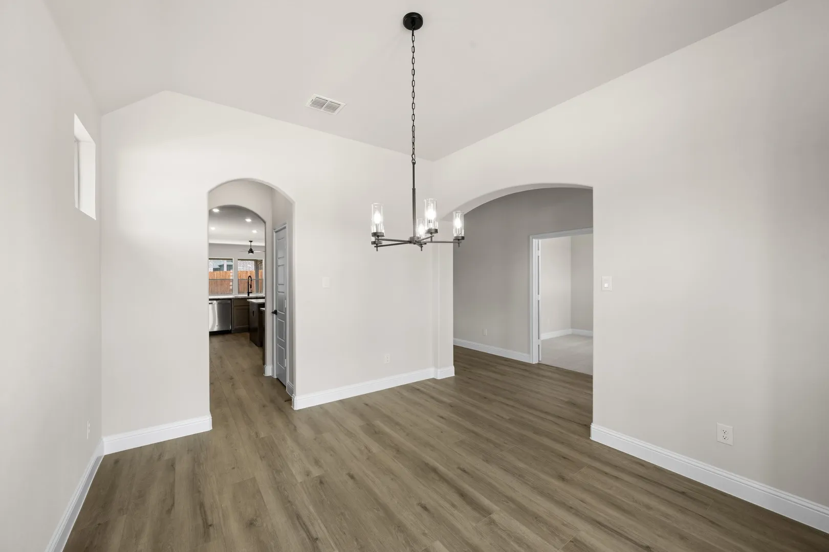 DFW-Mockingbird Hills-Concept 2533-11 Plover Street- Dining Room -Risewell Homes-2