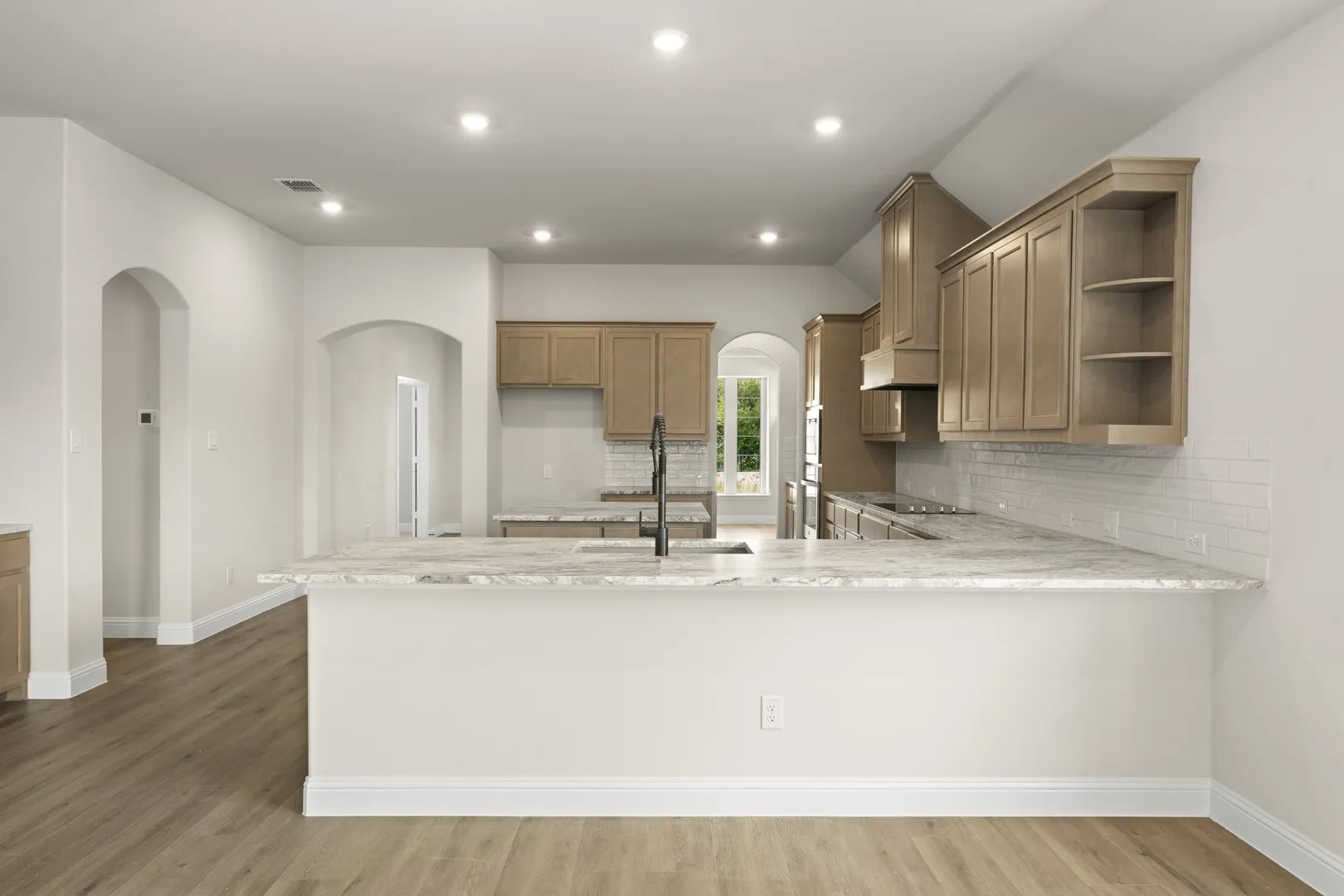 DFW-Mockingbird Hills-Concept 2533-11 Plover Street- Kitchen-Risewell Homes-5