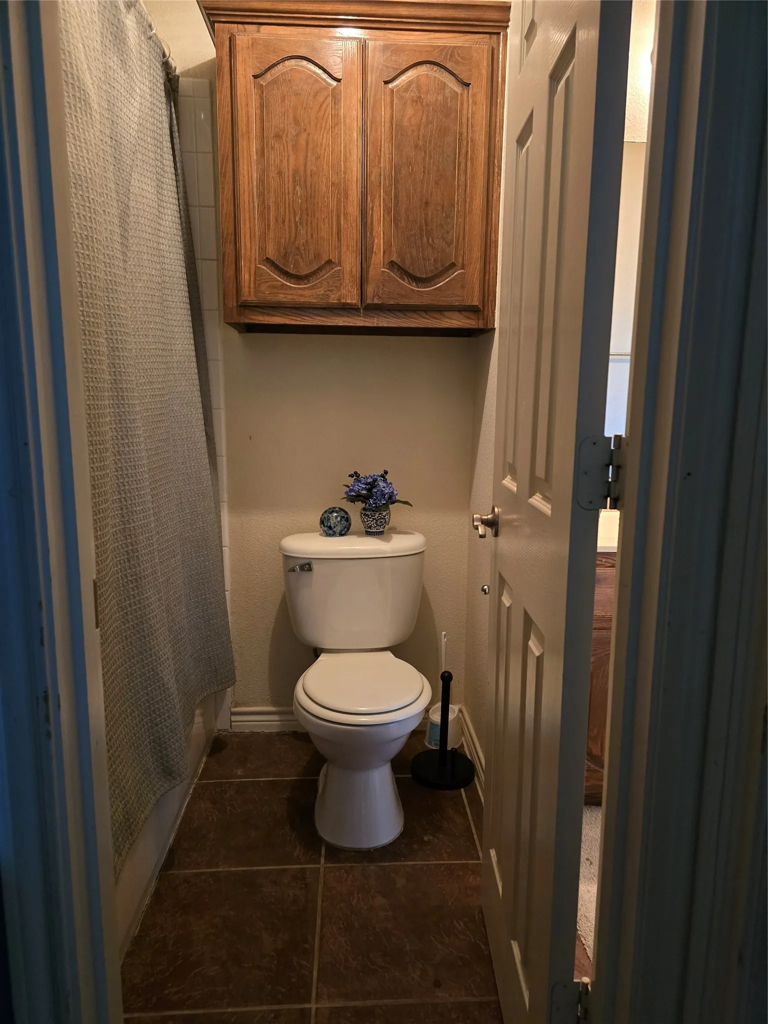 Single Family Residence For Sale in Ellis County , 506 Magnolia Lane, Glenn Heights, Texas 75154, 6 Bedroom, 4 Bathroom, 2 Garage spaces, 4,206 Sqft, built in 2006, mls#21293652, Real Estate Agent in Glenn Heights, Homes For Sale in Ellis county, Homes For Sale in Glenn Heights, Realtor in Glenn Heights Texas, Real Estate Brokerage Independent Realty Texas, Luminita Cordes Realtor