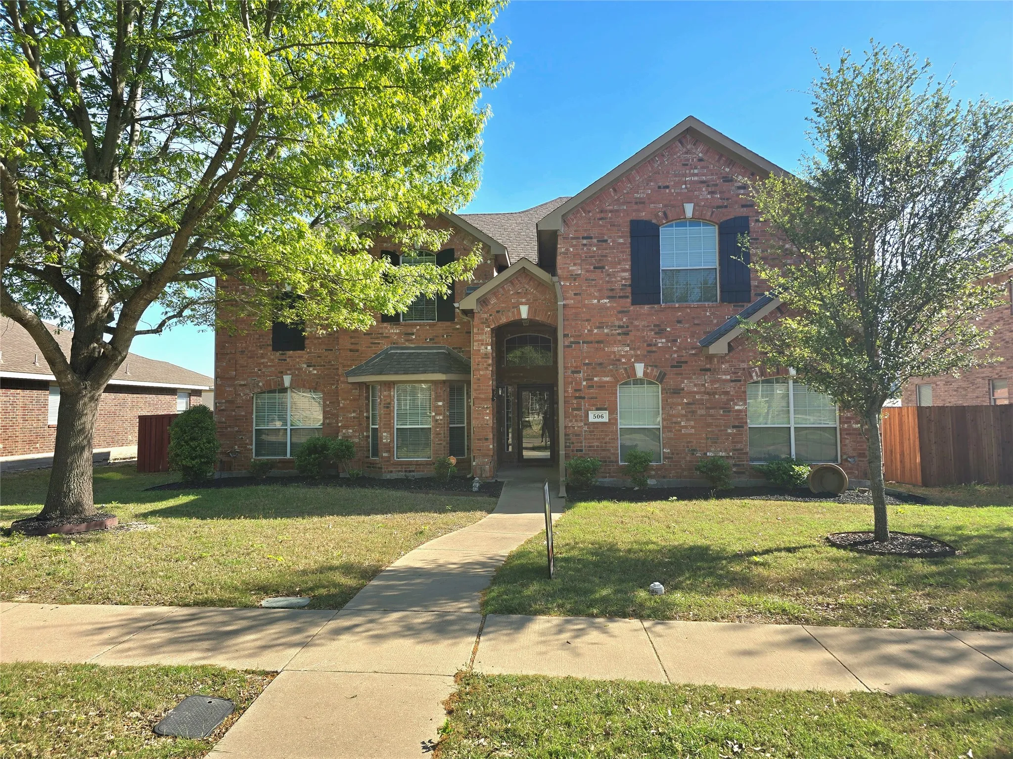 Single Family Residence For Sale in Ellis County , 506 Magnolia Lane, Glenn Heights, Texas 75154, 6 Bedroom, 4 Bathroom, 2 Garage spaces, 4,206 Sqft, built in 2006, mls#21293652, Real Estate Agent in Glenn Heights, Homes For Sale in Ellis county, Homes For Sale in Glenn Heights, Realtor in Glenn Heights Texas, Real Estate Brokerage Independent Realty Texas, Luminita Cordes Realtor