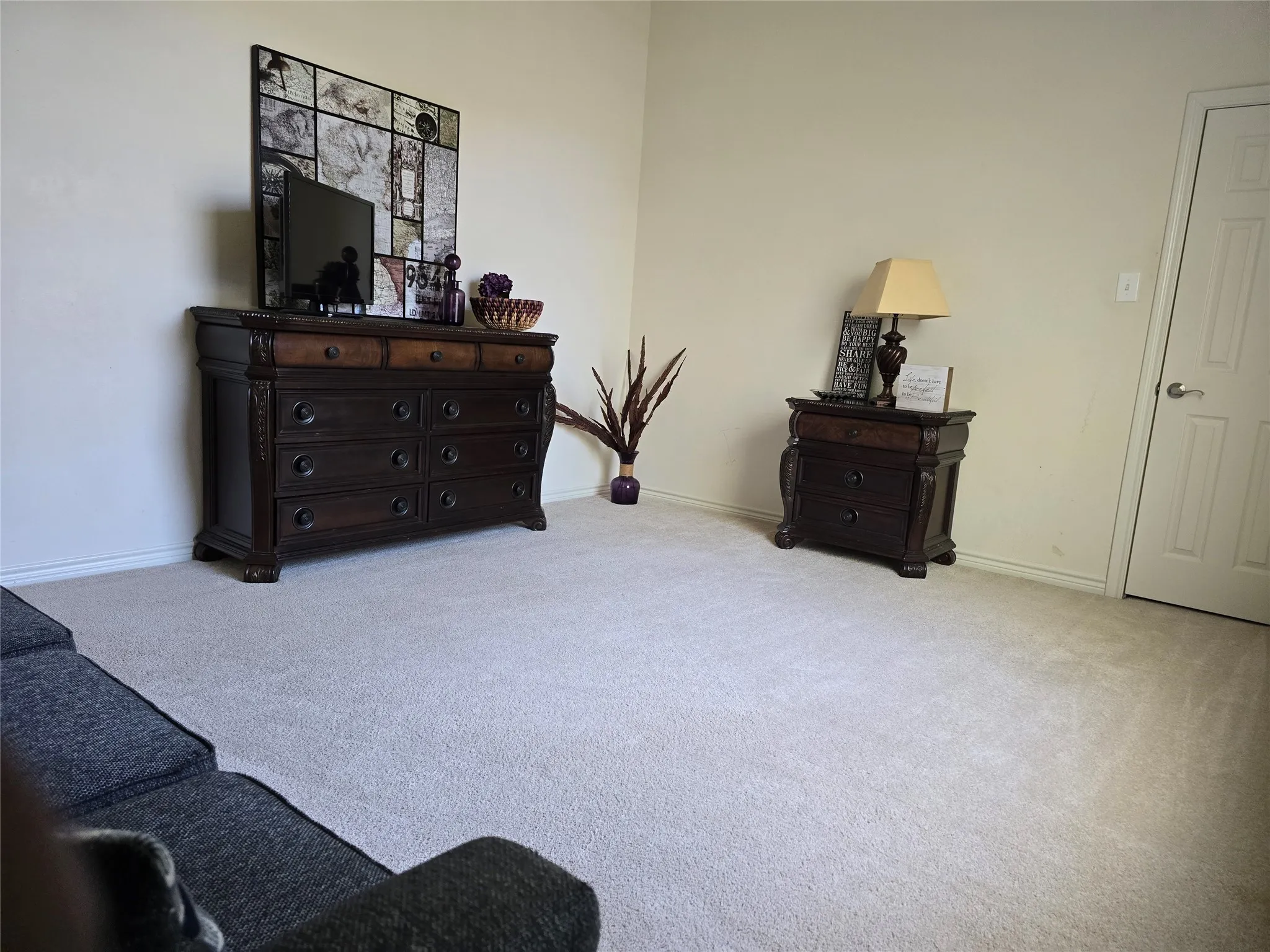 Single Family Residence For Sale in Ellis County , 506 Magnolia Lane, Glenn Heights, Texas 75154, 6 Bedroom, 4 Bathroom, 2 Garage spaces, 4,206 Sqft, built in 2006, mls#21293652, Real Estate Agent in Glenn Heights, Homes For Sale in Ellis county, Homes For Sale in Glenn Heights, Realtor in Glenn Heights Texas, Real Estate Brokerage Independent Realty Texas, Luminita Cordes Realtor