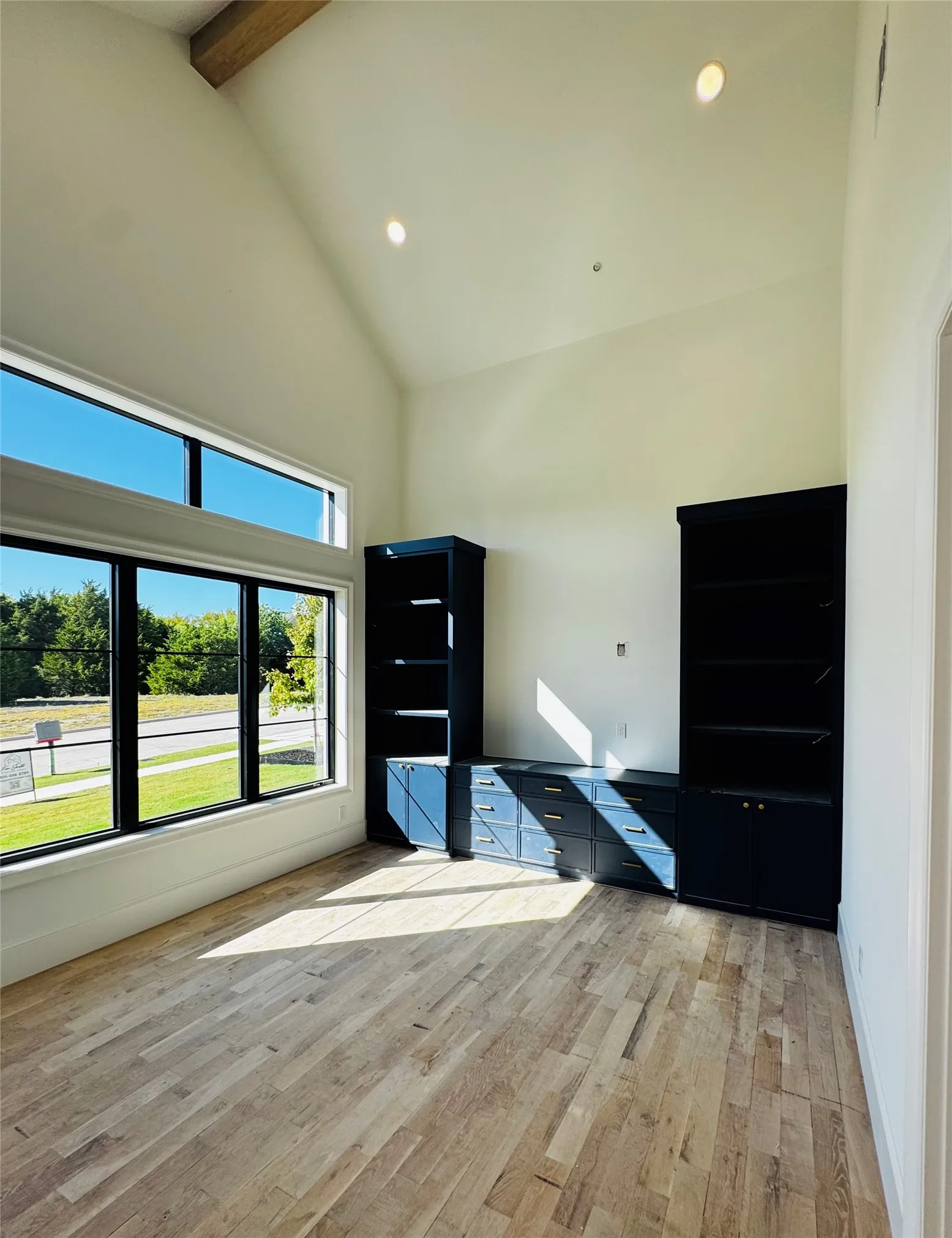 Beamed vaulted ceiling treatment