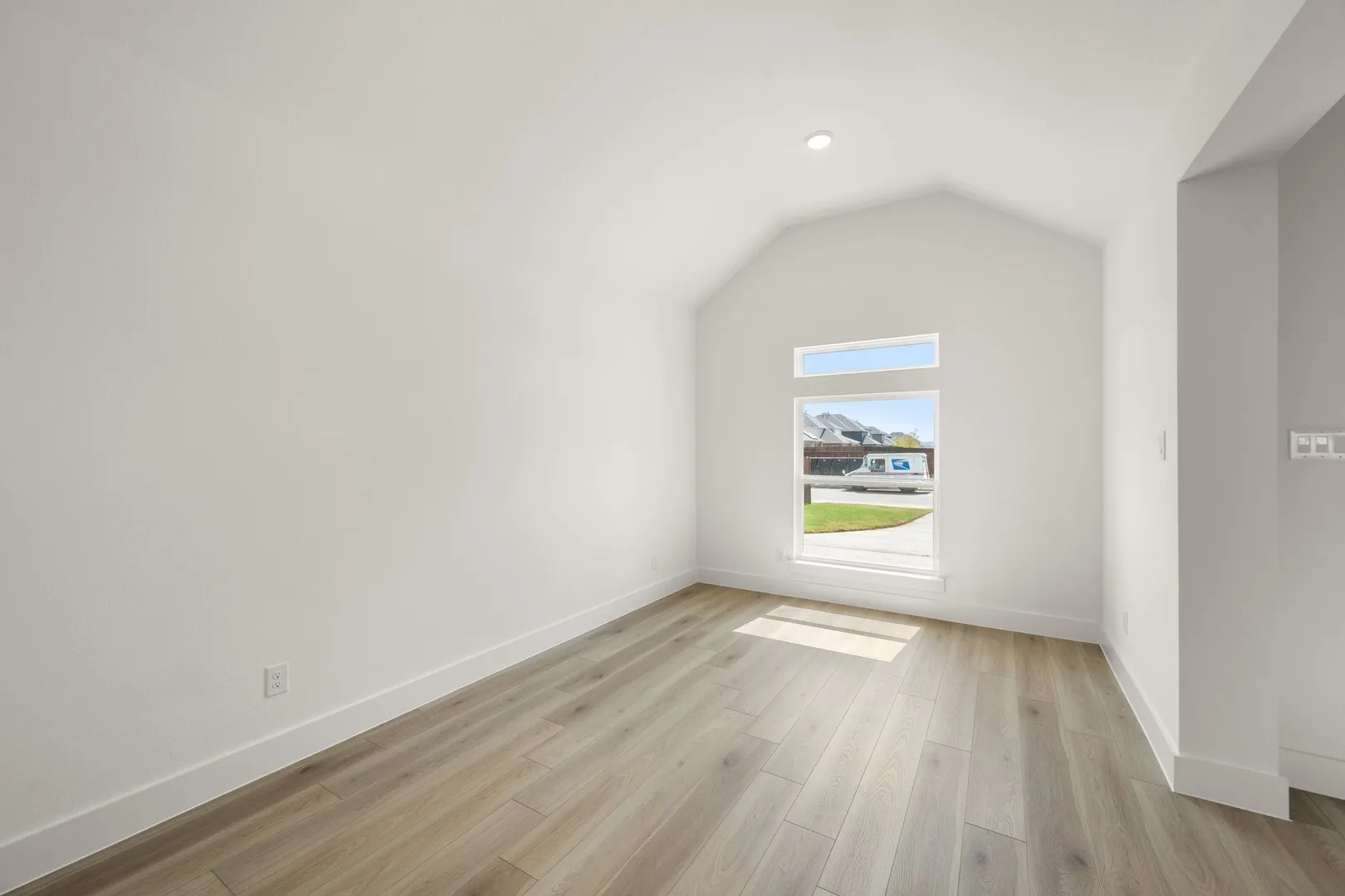 311 Boulder- Flex Space-1