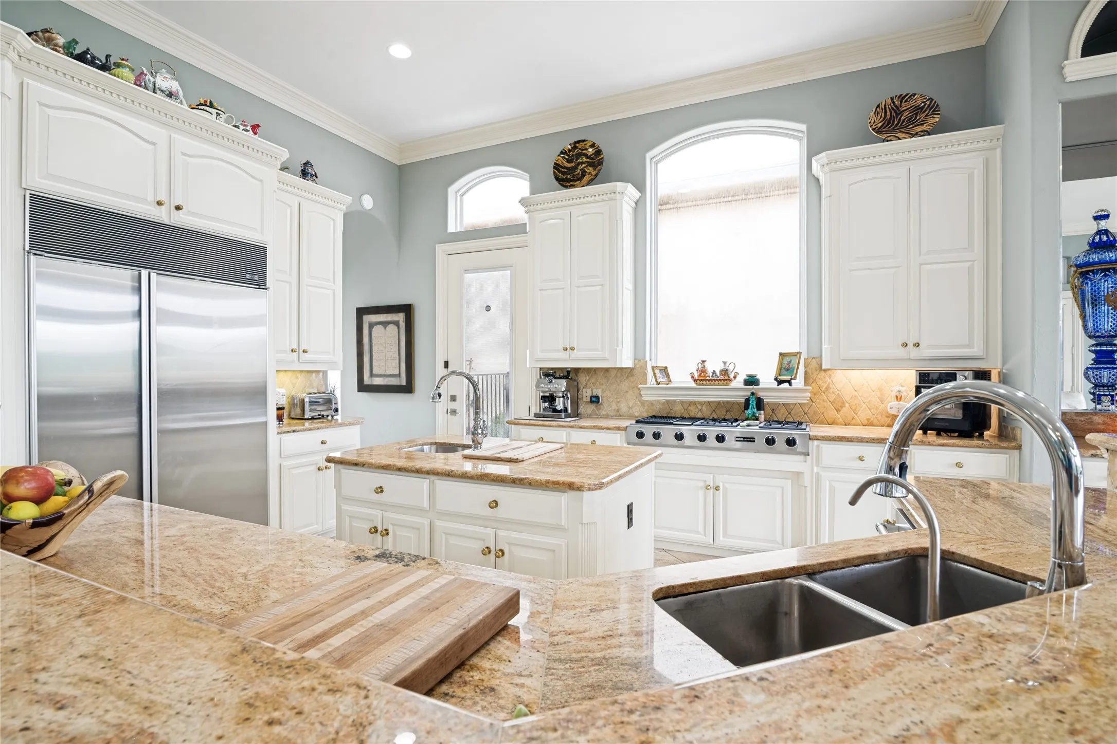 Single Family Residence For Sale in Collin County , 5528 Gleneagles Drive, Plano, Texas 75093, 4 Bedroom, 4 Bathroom, 2 Garage spaces, 4,017 Sqft, built in 2000, mls#21291733, Real Estate Agent in Plano, Homes For Sale in Collin county, Homes For Sale in Plano, Realtor in Plano Texas, Real Estate Brokerage Independent Realty Texas, Luminita Cordes Realtor