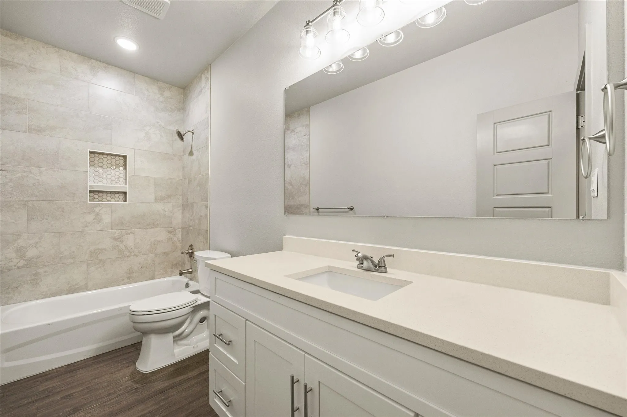 Single Family Residence For Sale in Hunt County , 108 S Manson Street, Wolfe City, Texas 75496, 3 Bedroom, 2 Bathroom, Garage spaces, 1,618 Sqft, built in 2026, mls#21287620, Real Estate Agent in Wolfe City, Homes For Sale in Hunt county, Homes For Sale in Wolfe City, Realtor in Wolfe City Texas, Real Estate Brokerage Independent Realty Texas, Luminita Cordes Realtor