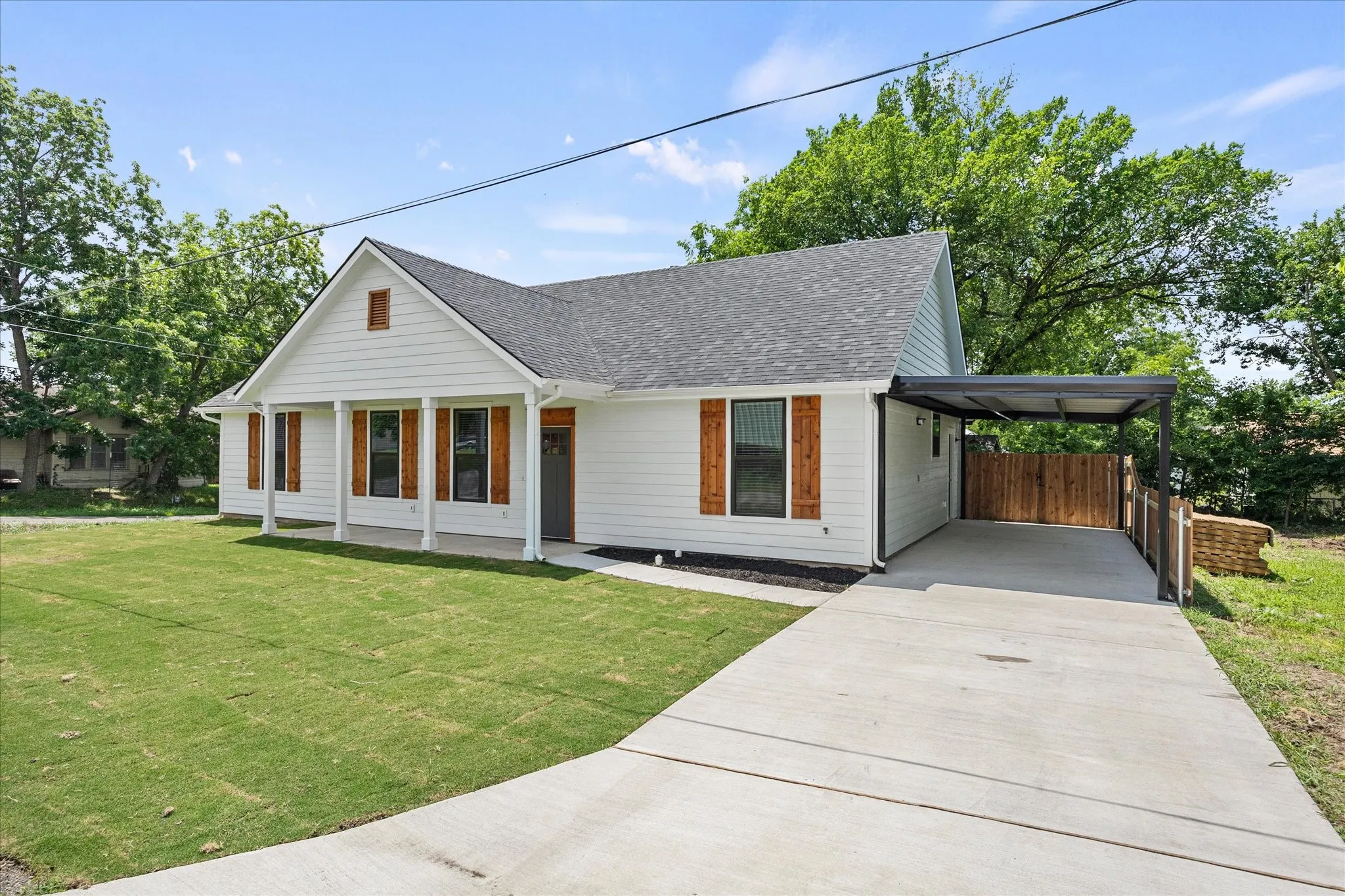 Single Family Residence For Sale in Hunt County , 108 S Manson Street, Wolfe City, Texas 75496, 3 Bedroom, 2 Bathroom, Garage spaces, 1,618 Sqft, built in 2026, mls#21287620, Real Estate Agent in Wolfe City, Homes For Sale in Hunt county, Homes For Sale in Wolfe City, Realtor in Wolfe City Texas, Real Estate Brokerage Independent Realty Texas, Luminita Cordes Realtor