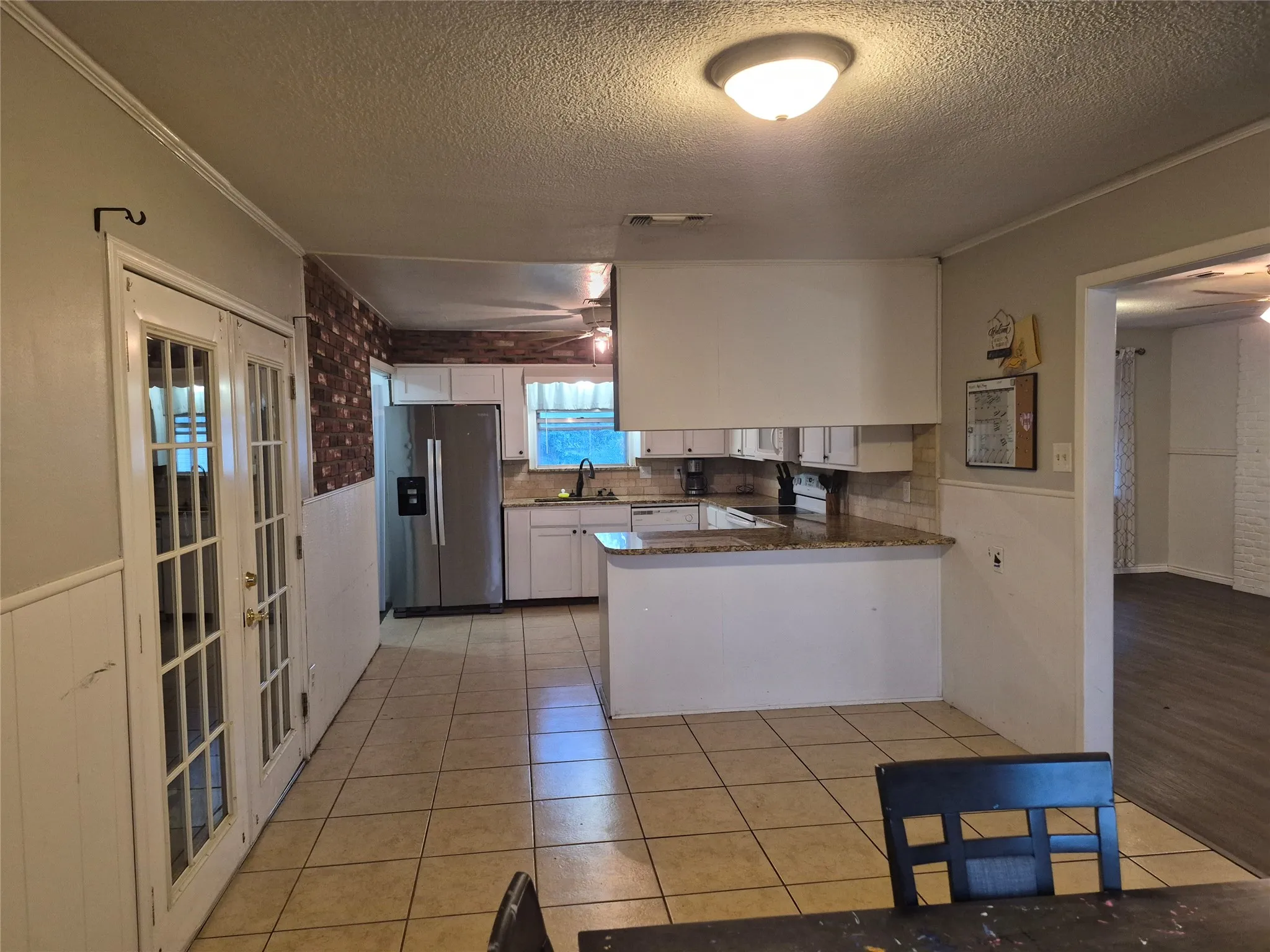 Single Family Residence For Sale in Mc Lennan County , 243 Weldon Drive, Woodway, Texas 76712, 4 Bedroom, 3 Bathroom, Garage spaces, 2,211 Sqft, built in 1974, mls#21293027, Real Estate Agent in Woodway, Homes For Sale in Mc Lennan county, Homes For Sale in Woodway, Realtor in Woodway Texas, Real Estate Brokerage Independent Realty Texas, Luminita Cordes Realtor