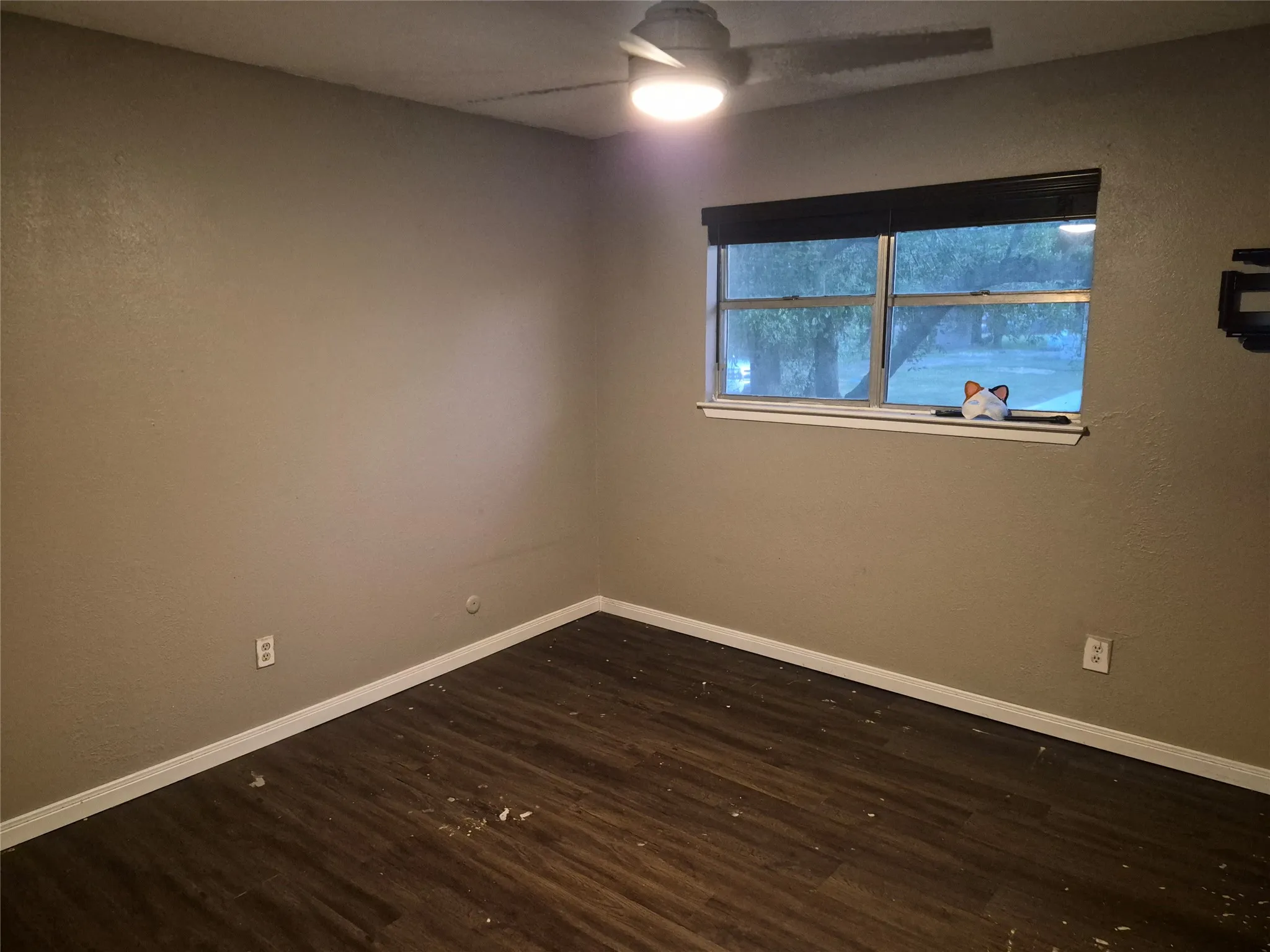 Single Family Residence For Sale in Mc Lennan County , 243 Weldon Drive, Woodway, Texas 76712, 4 Bedroom, 3 Bathroom, Garage spaces, 2,211 Sqft, built in 1974, mls#21293027, Real Estate Agent in Woodway, Homes For Sale in Mc Lennan county, Homes For Sale in Woodway, Realtor in Woodway Texas, Real Estate Brokerage Independent Realty Texas, Luminita Cordes Realtor
