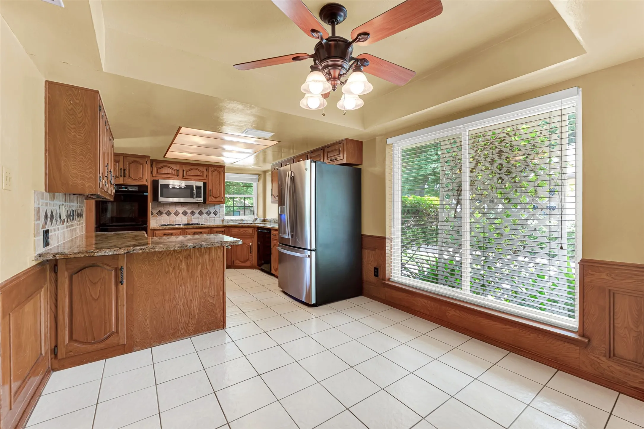 Single Family Residence For Sale in Dallas County , 3205 Cross Timbers Lane, Garland, Texas 75044, 4 Bedroom, 3 Bathroom, 2 Garage spaces, 2,500 Sqft, built in 1978, mls#21283693, Real Estate Agent in Garland, Homes For Sale in Dallas county, Homes For Sale in Garland, Realtor in Garland Texas, Real Estate Brokerage Independent Realty Texas, Luminita Cordes Realtor