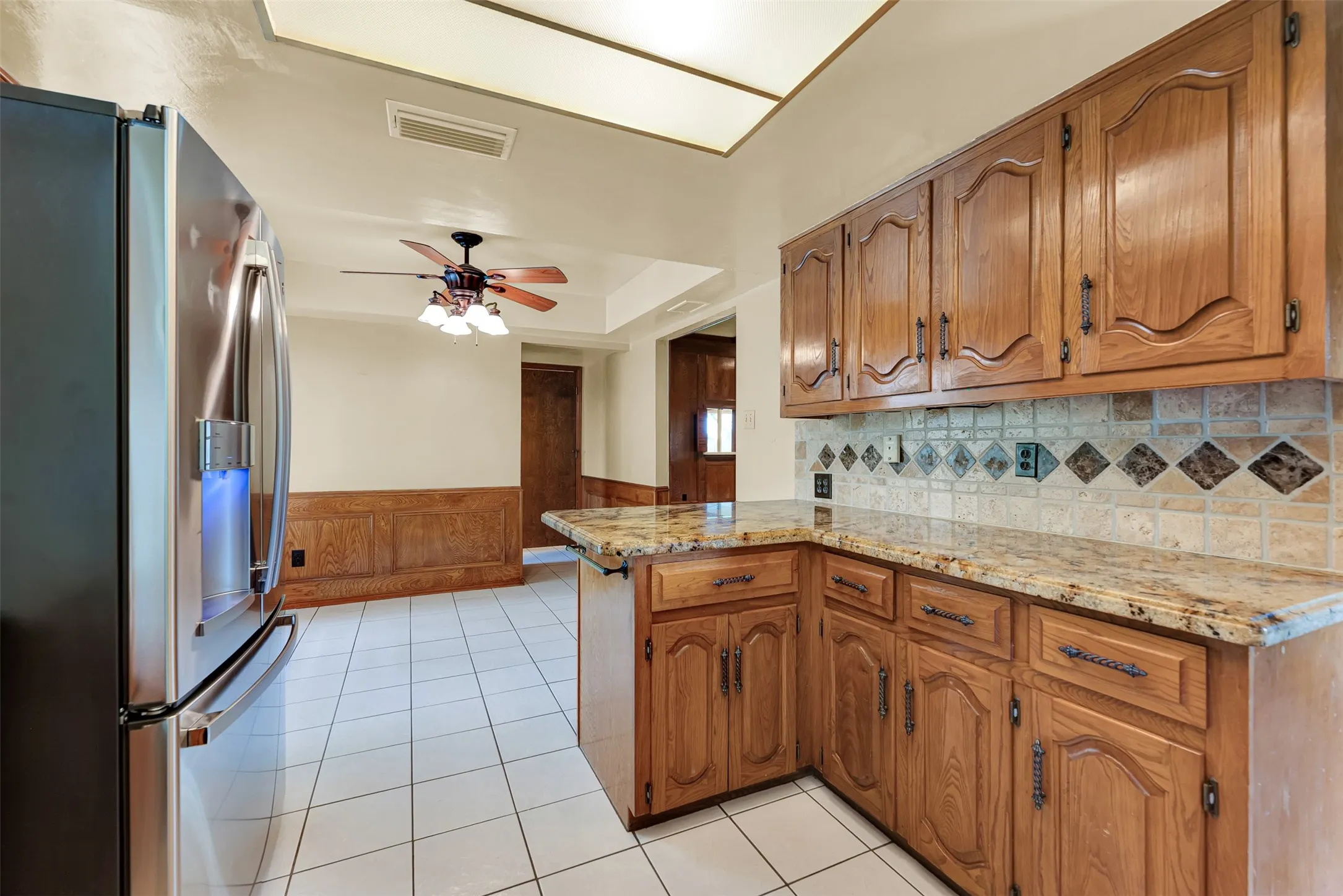 Single Family Residence For Sale in Dallas County , 3205 Cross Timbers Lane, Garland, Texas 75044, 4 Bedroom, 3 Bathroom, 2 Garage spaces, 2,500 Sqft, built in 1978, mls#21283693, Real Estate Agent in Garland, Homes For Sale in Dallas county, Homes For Sale in Garland, Realtor in Garland Texas, Real Estate Brokerage Independent Realty Texas, Luminita Cordes Realtor